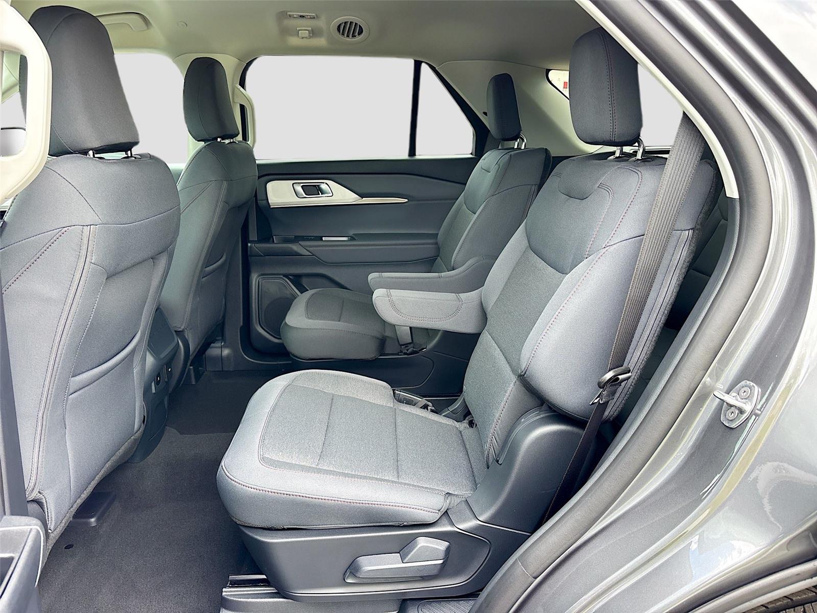 2026 Ford Explorer Active w/100A Pkg