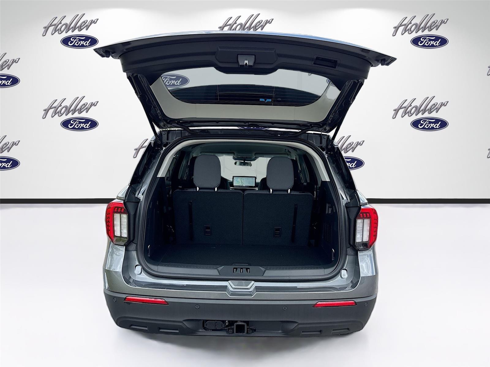 2026 Ford Explorer Active w/100A Pkg