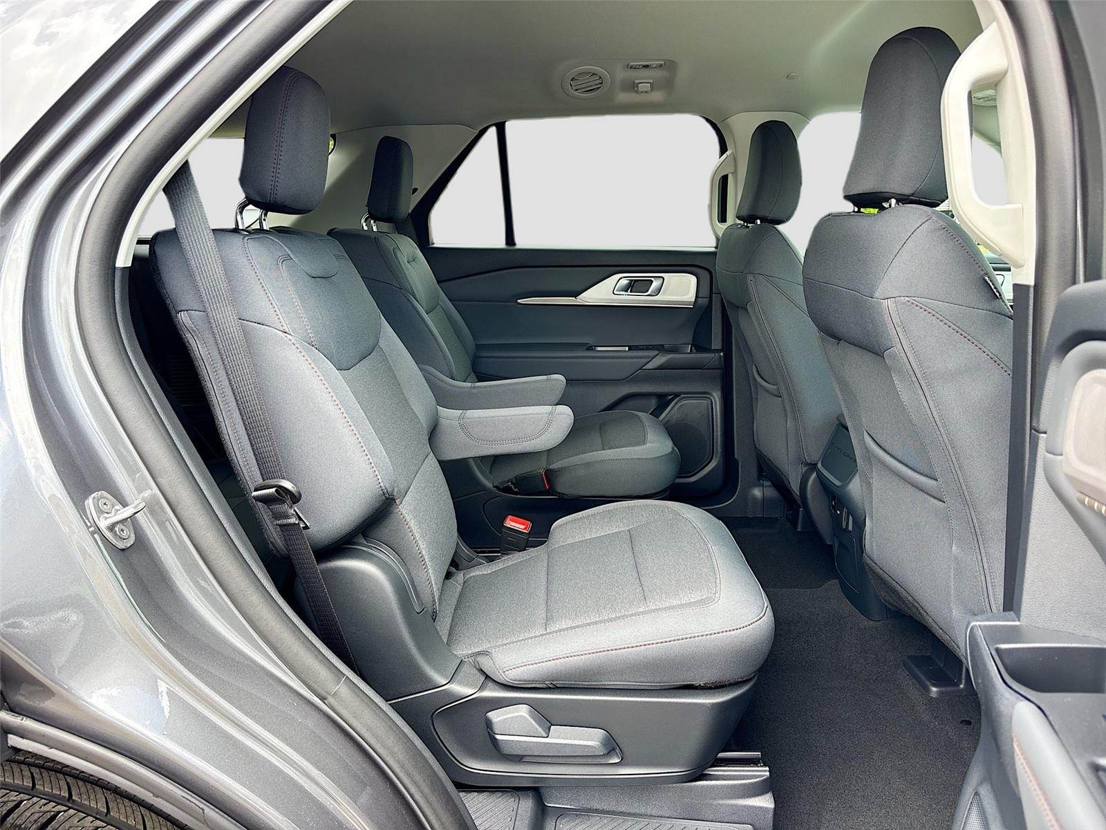 2026 Ford Explorer Active w/100A Pkg