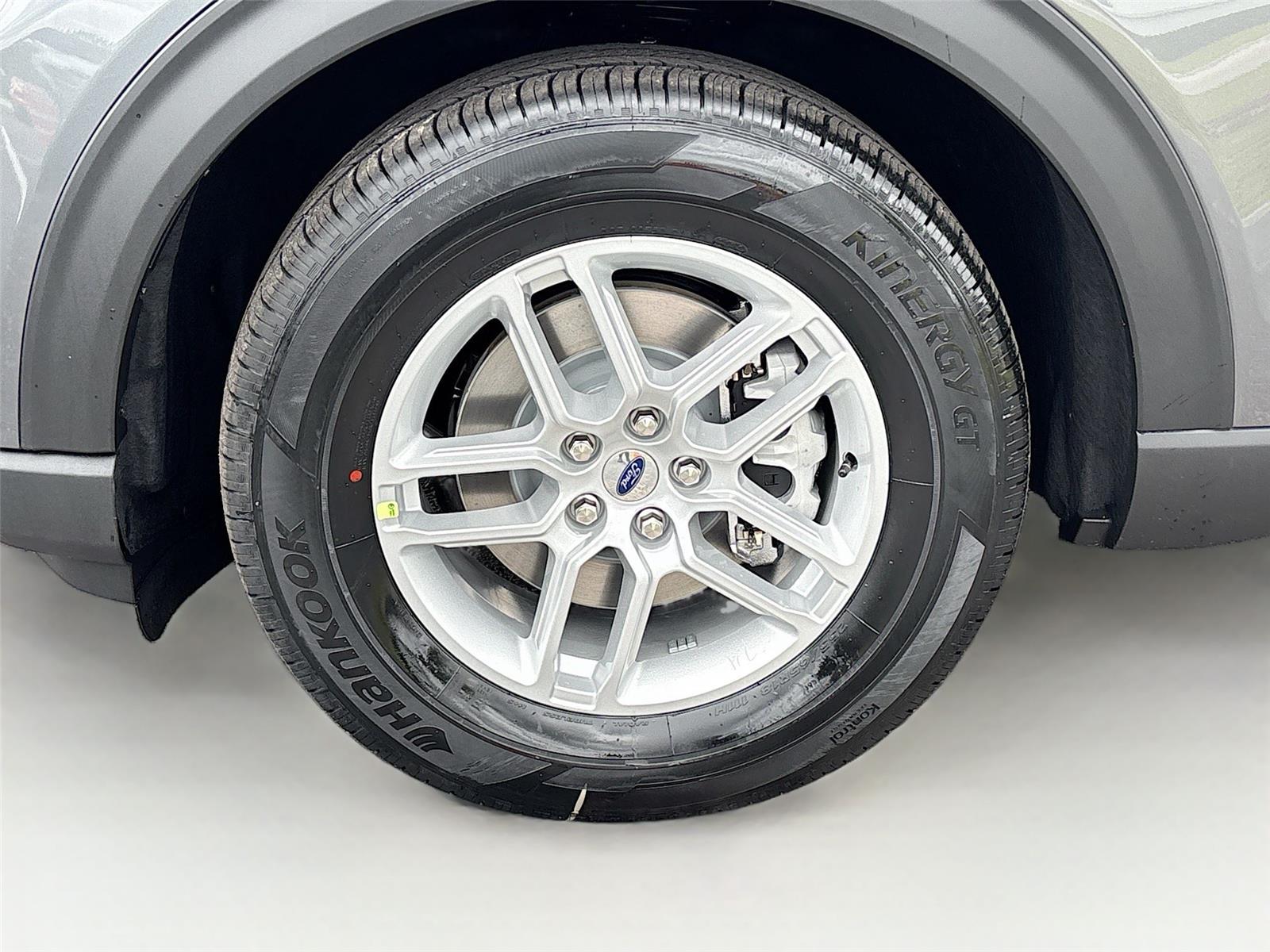 2026 Ford Explorer Active w/100A Pkg