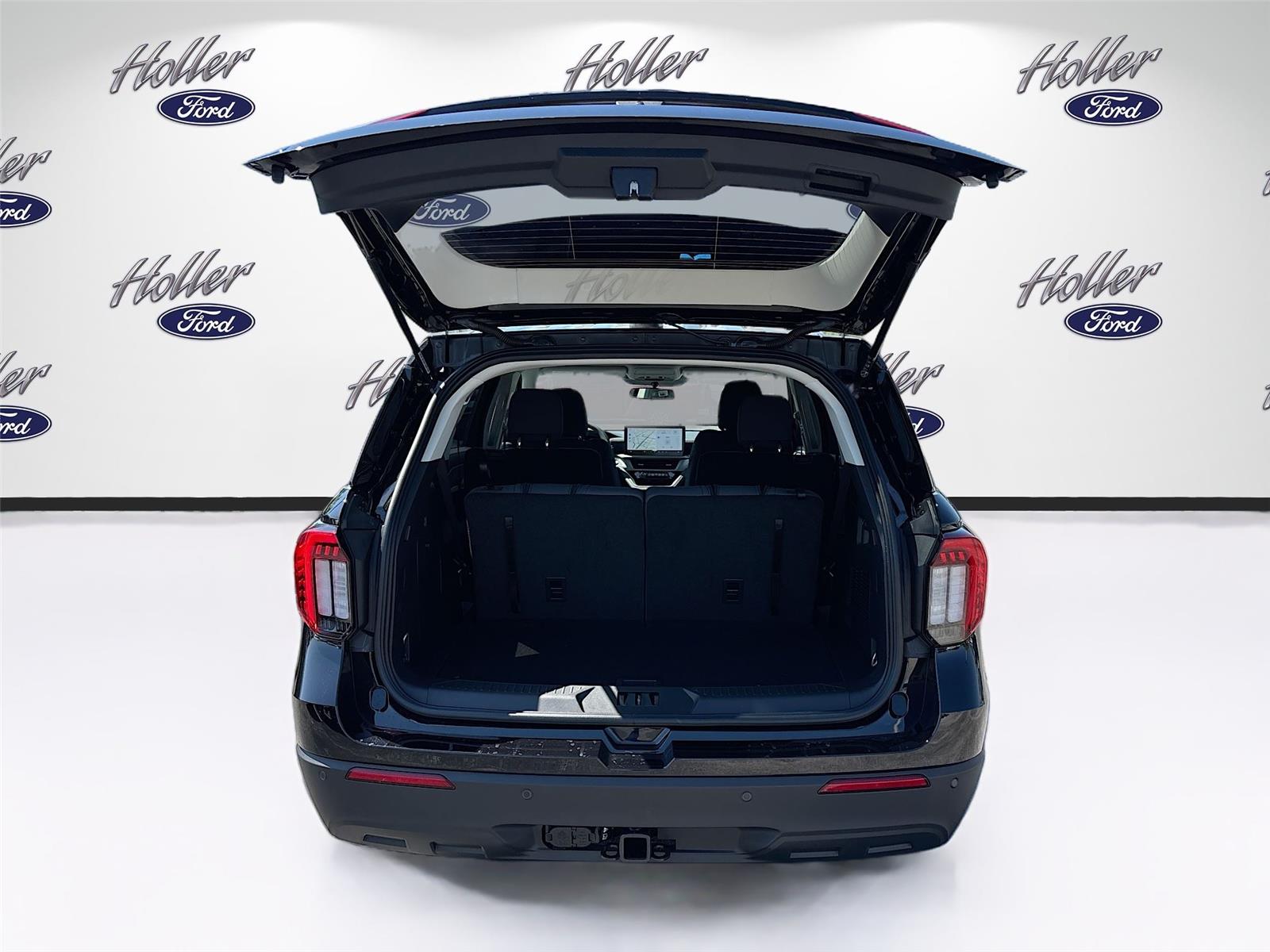 2026 Ford Explorer Active w/100A Pkg