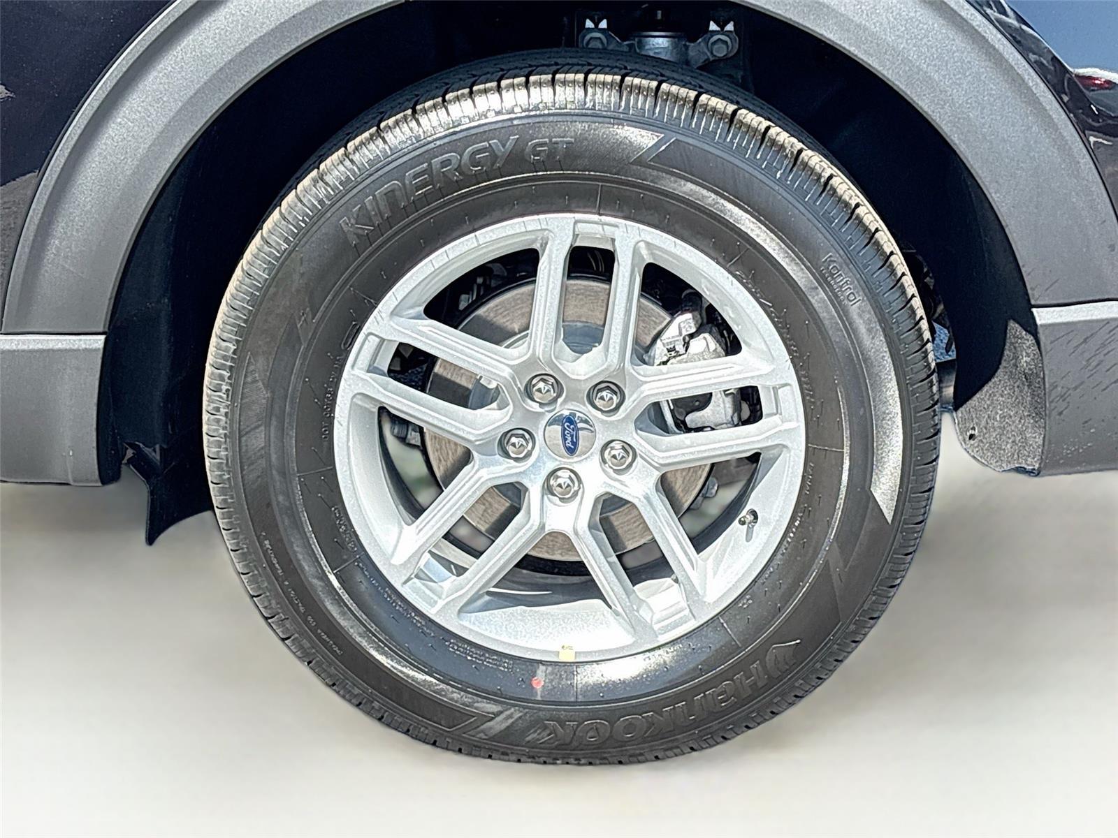 2026 Ford Explorer Active w/100A Pkg