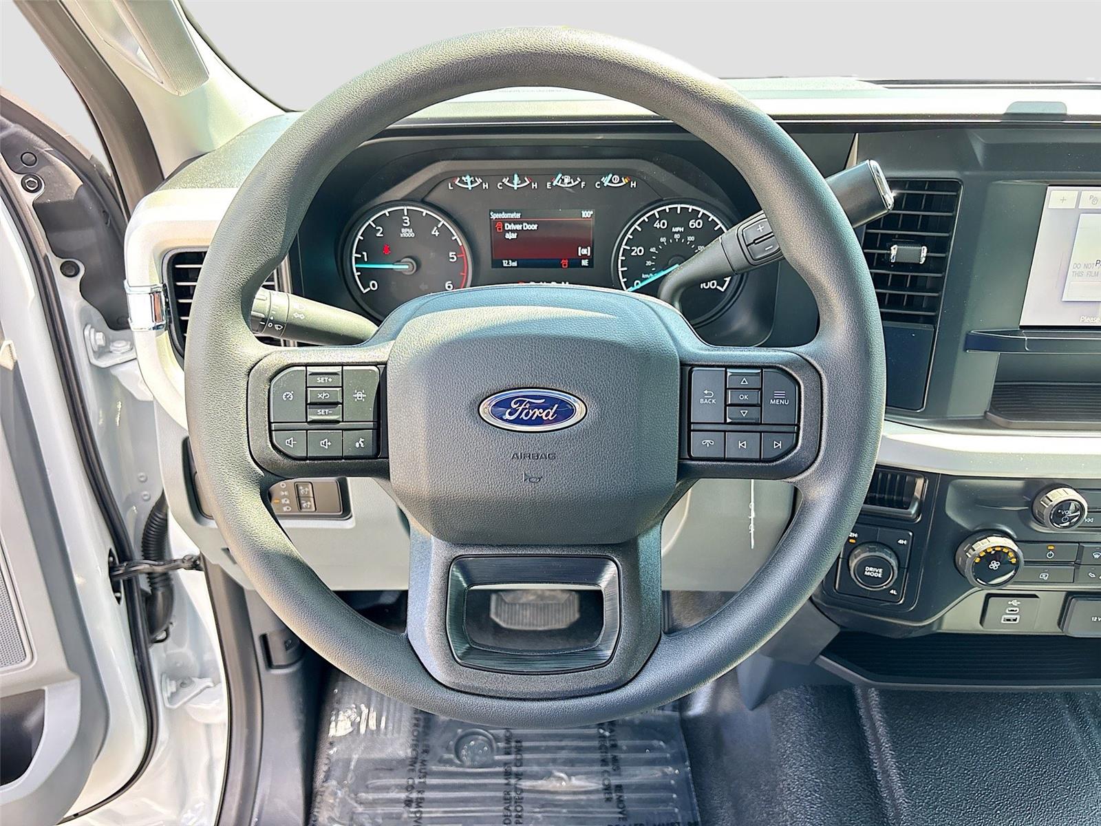 2026 Ford Super Duty F-550 DRW XL