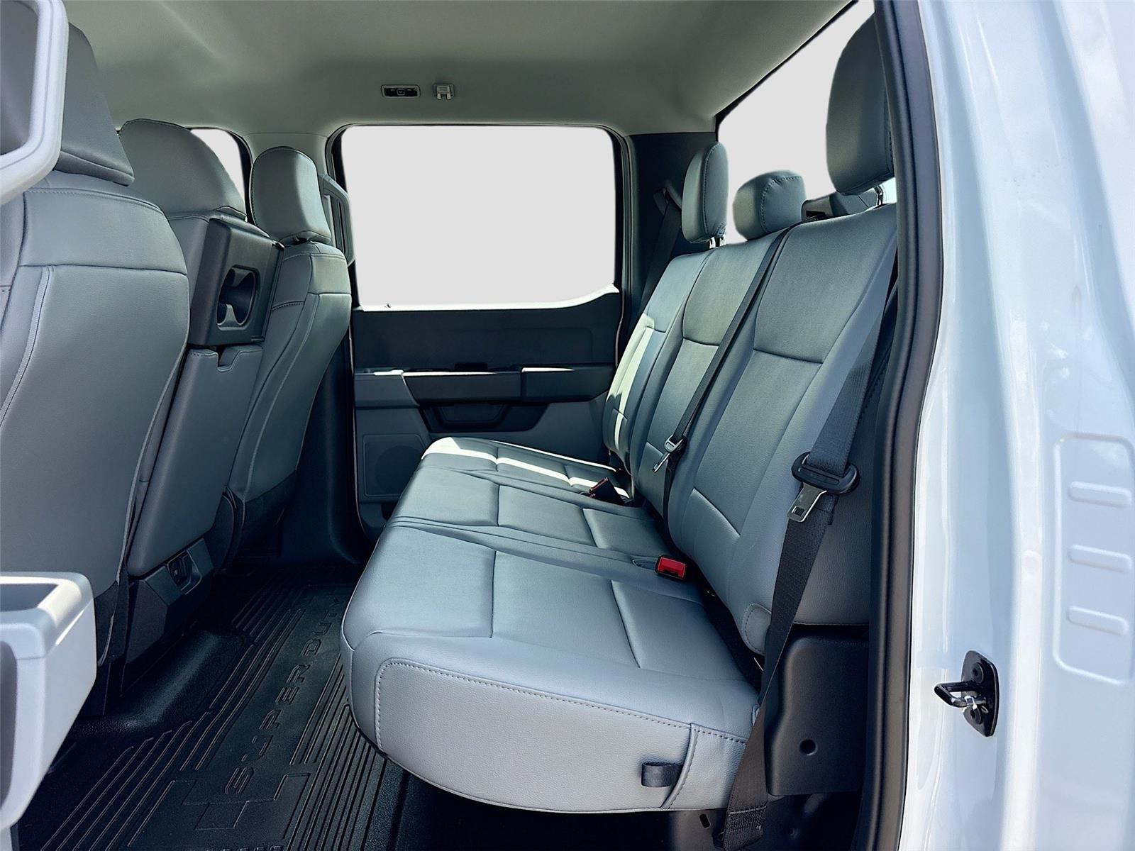 2026 Ford Super Duty F-550 DRW XL