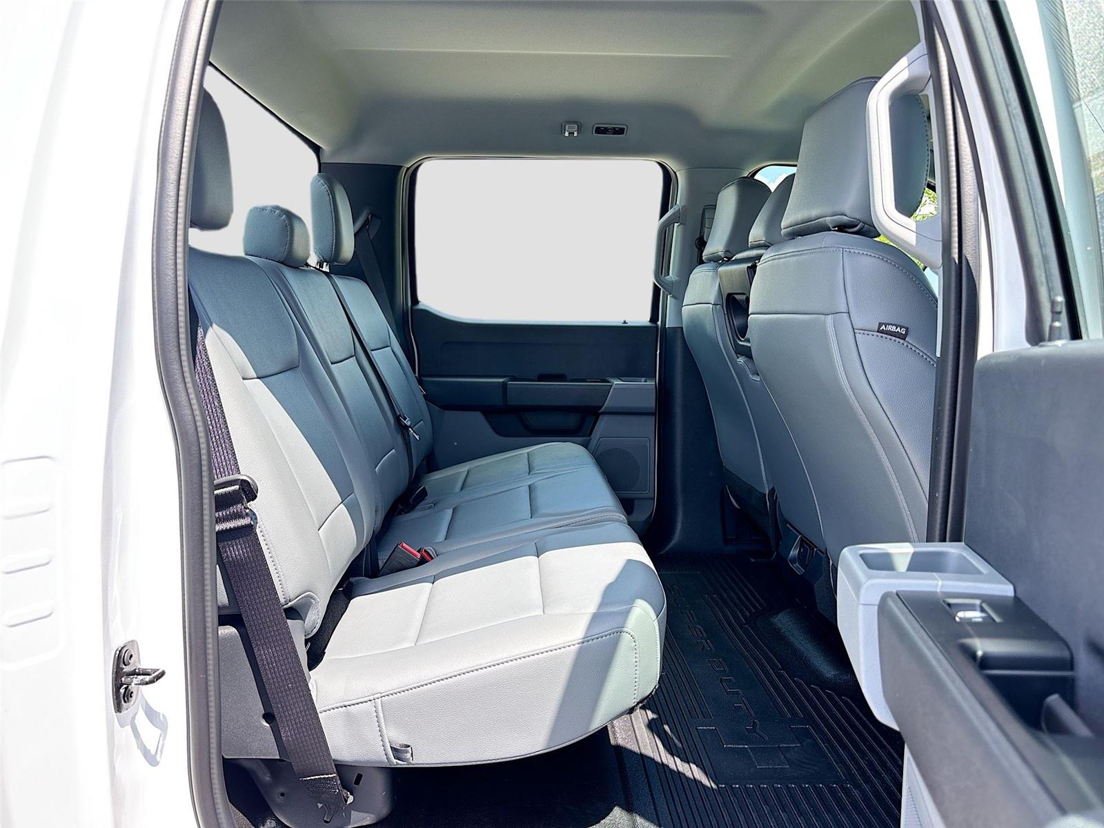 2026 Ford Super Duty F-550 DRW XL