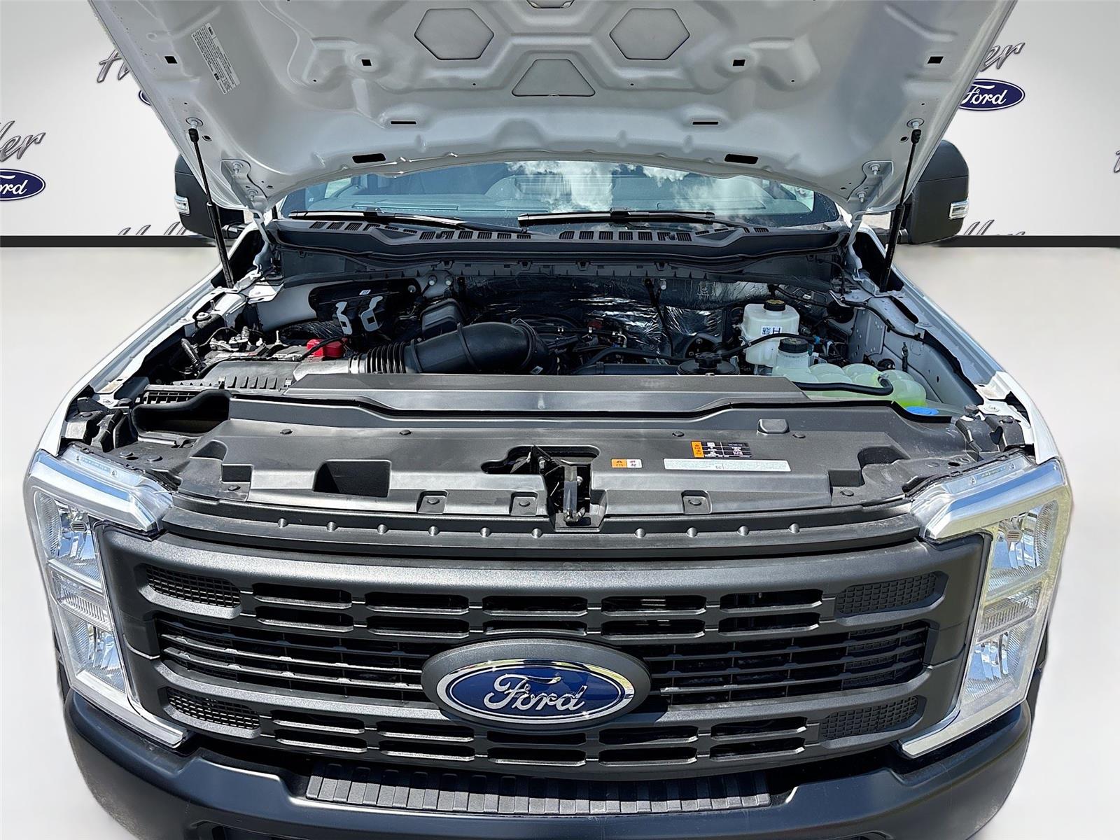 2026 Ford Super Duty F-550 DRW XL