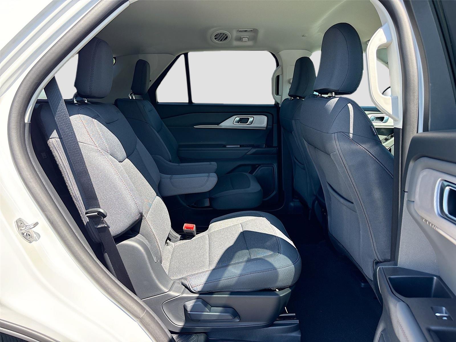 2026 Ford Explorer Active w/100A Pkg