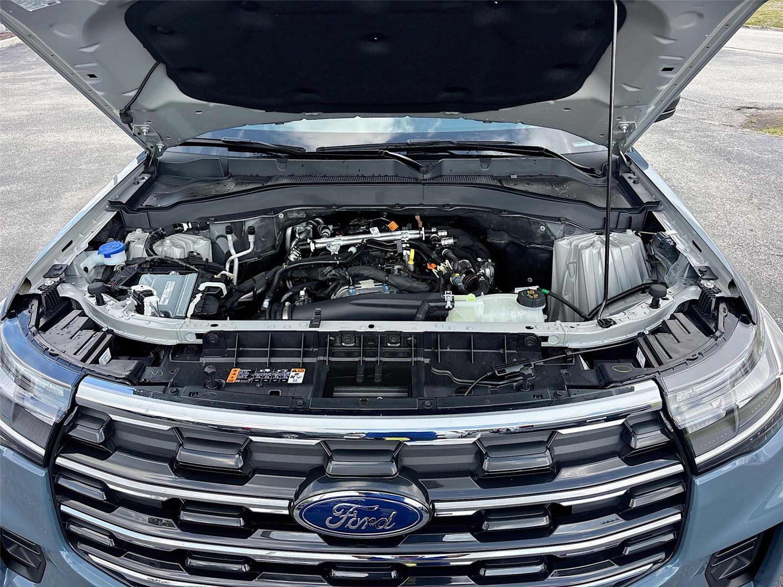 2026 Ford Explorer Active w/200A Pkg