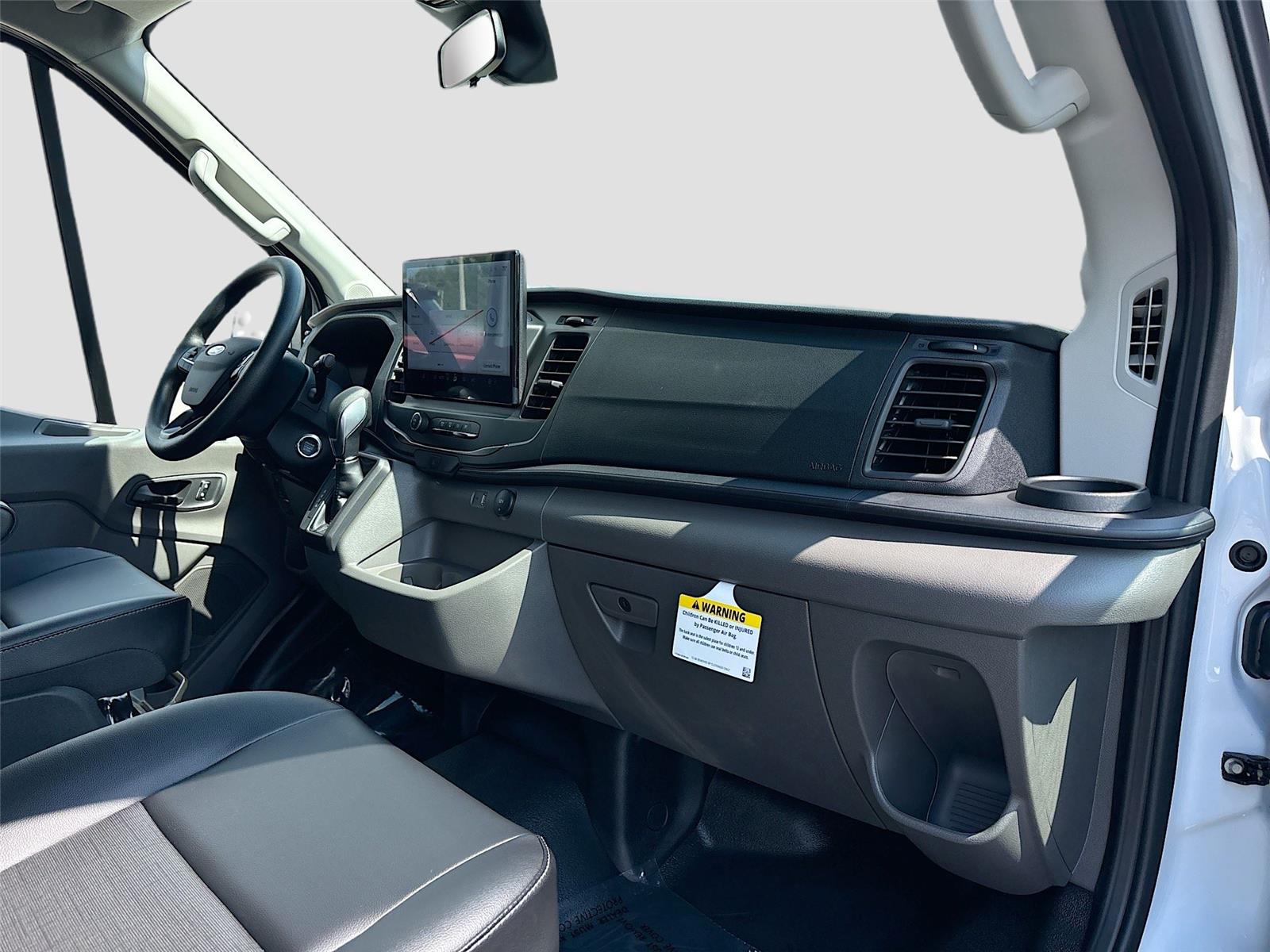 2026 Ford Transit Passenger Wagon XL