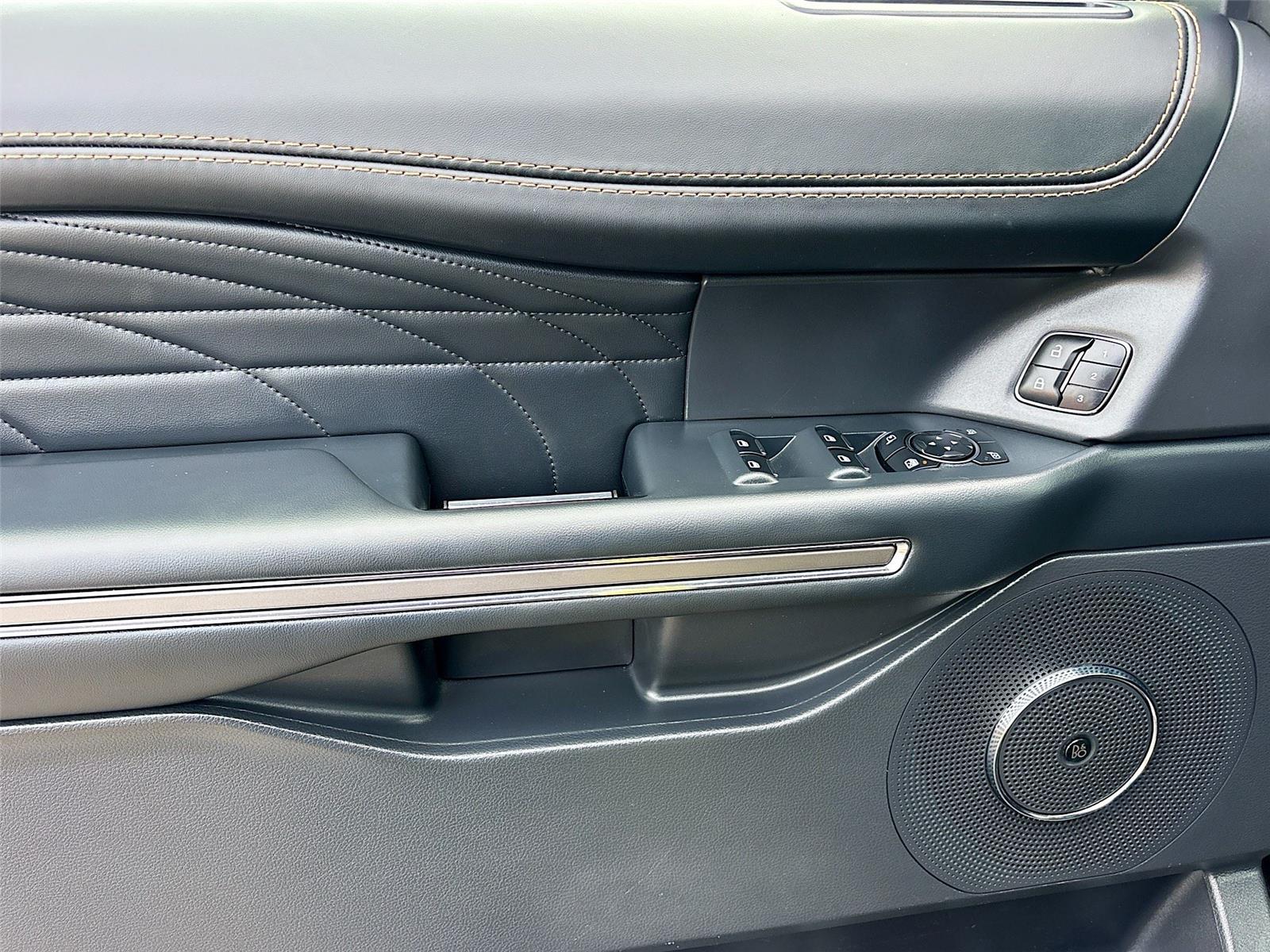 2023 Ford Expedition Platinum
