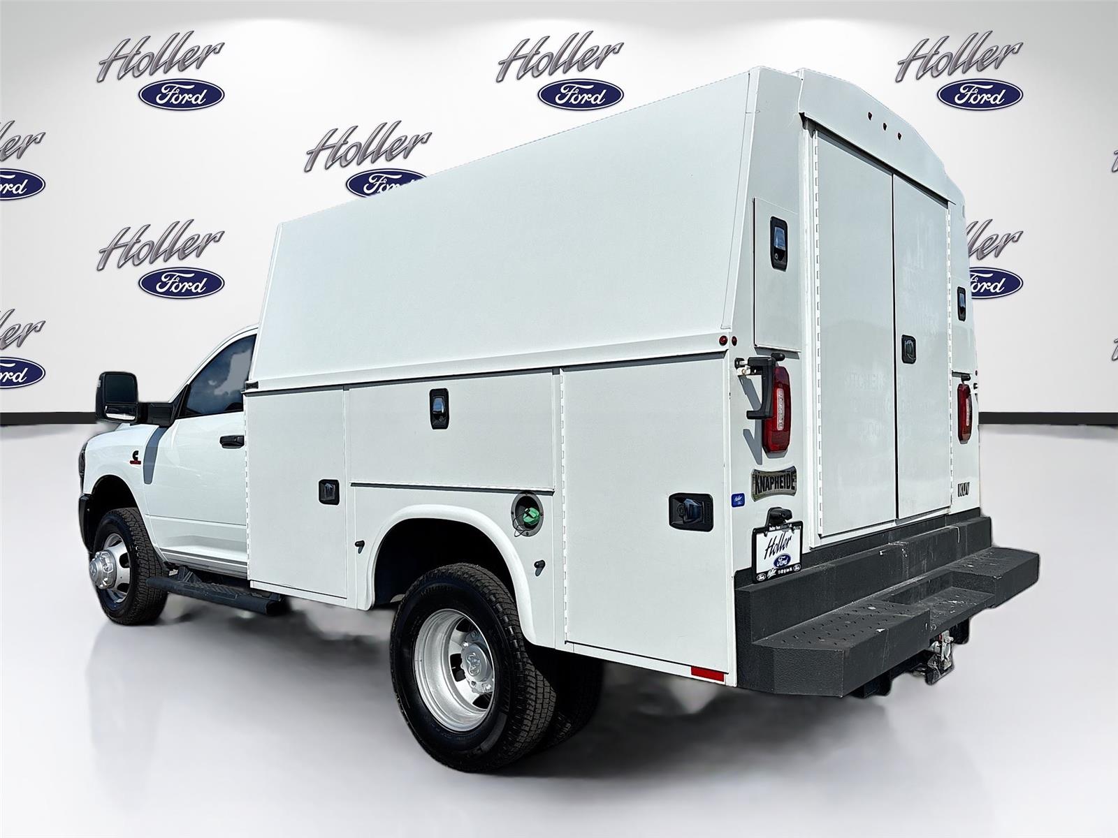 2024 Ram 3500 Chassis Cab Tradesman