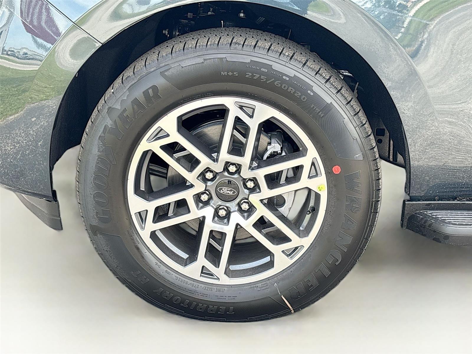 2026 Ford Expedition Active