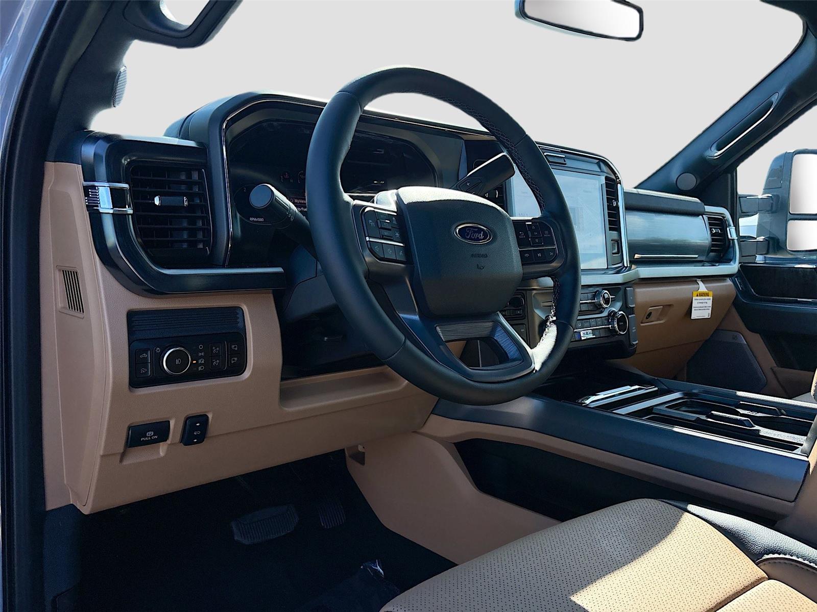 2026 Ford Super Duty F-350 DRW LARIAT