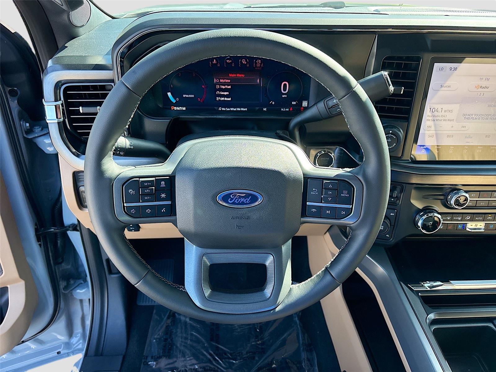 2026 Ford Super Duty F-350 DRW LARIAT