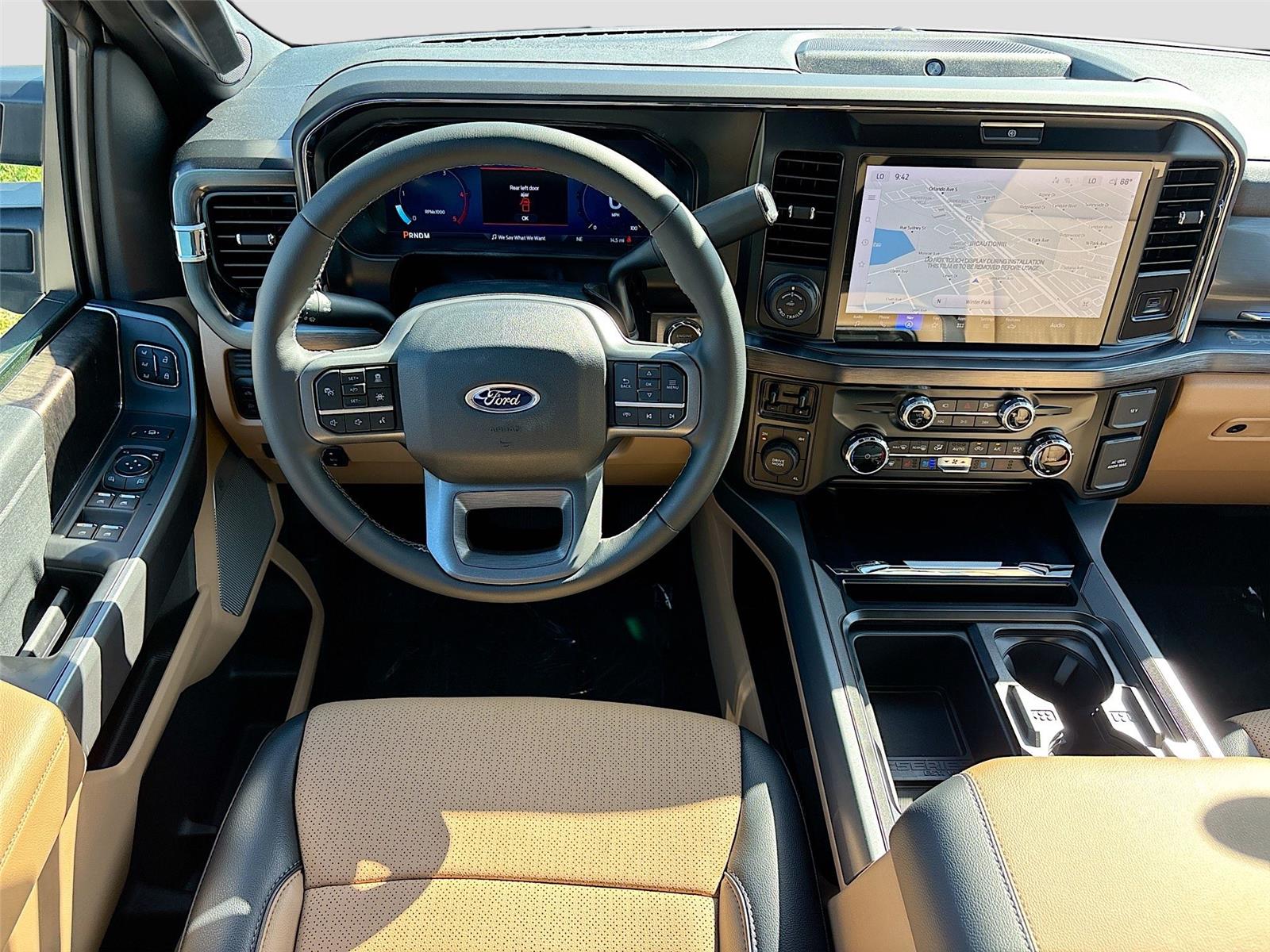 2026 Ford Super Duty F-350 DRW LARIAT