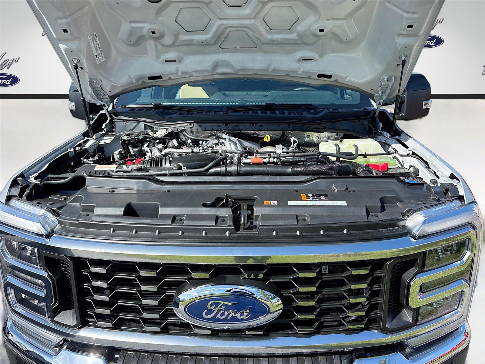 2026 Ford Super Duty F-350 DRW LARIAT