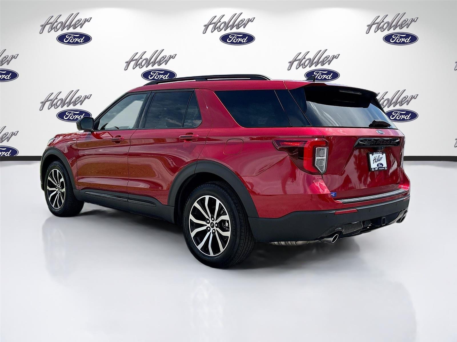 2024 Ford Explorer ST-Line