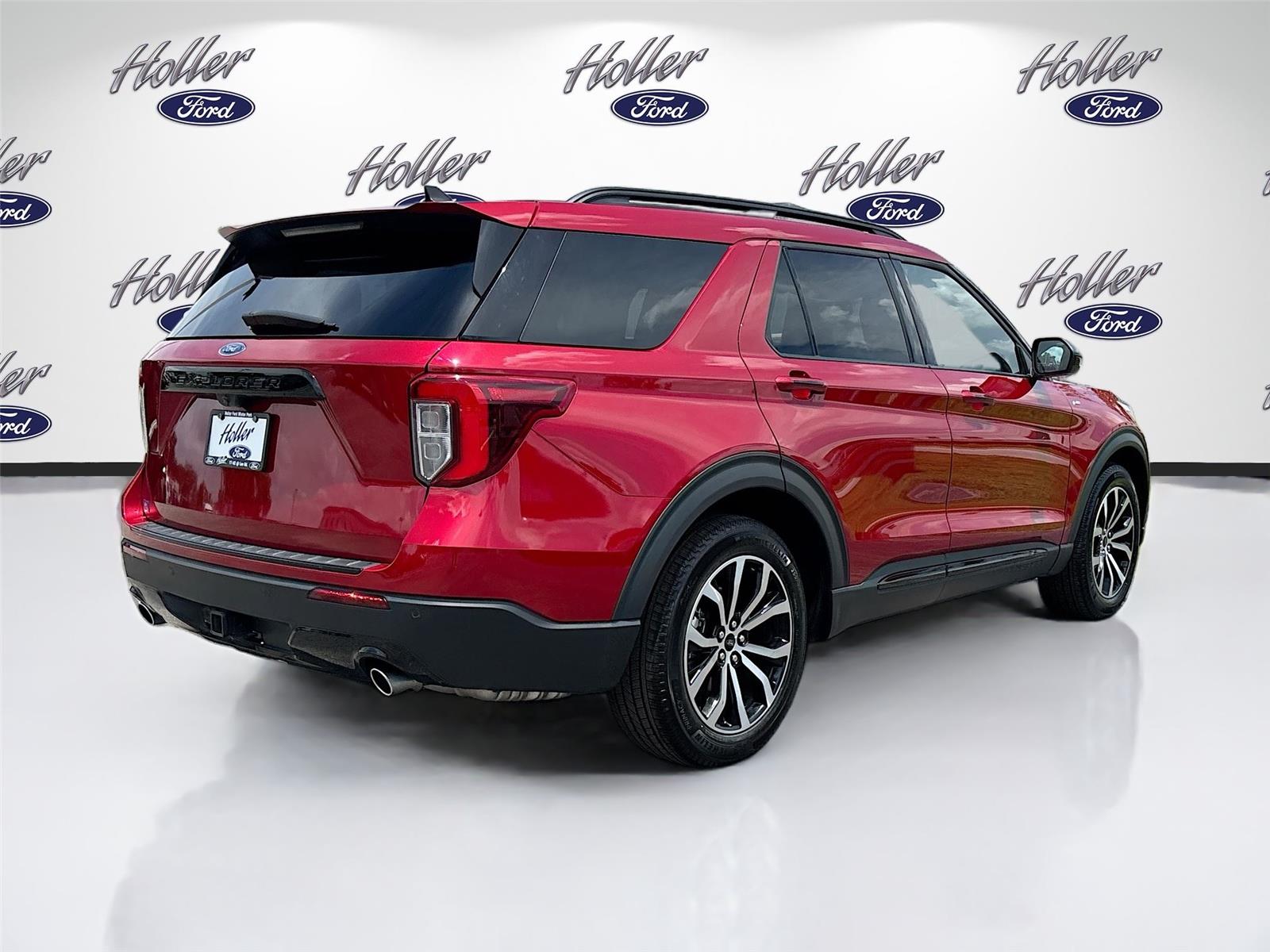 2024 Ford Explorer ST-Line
