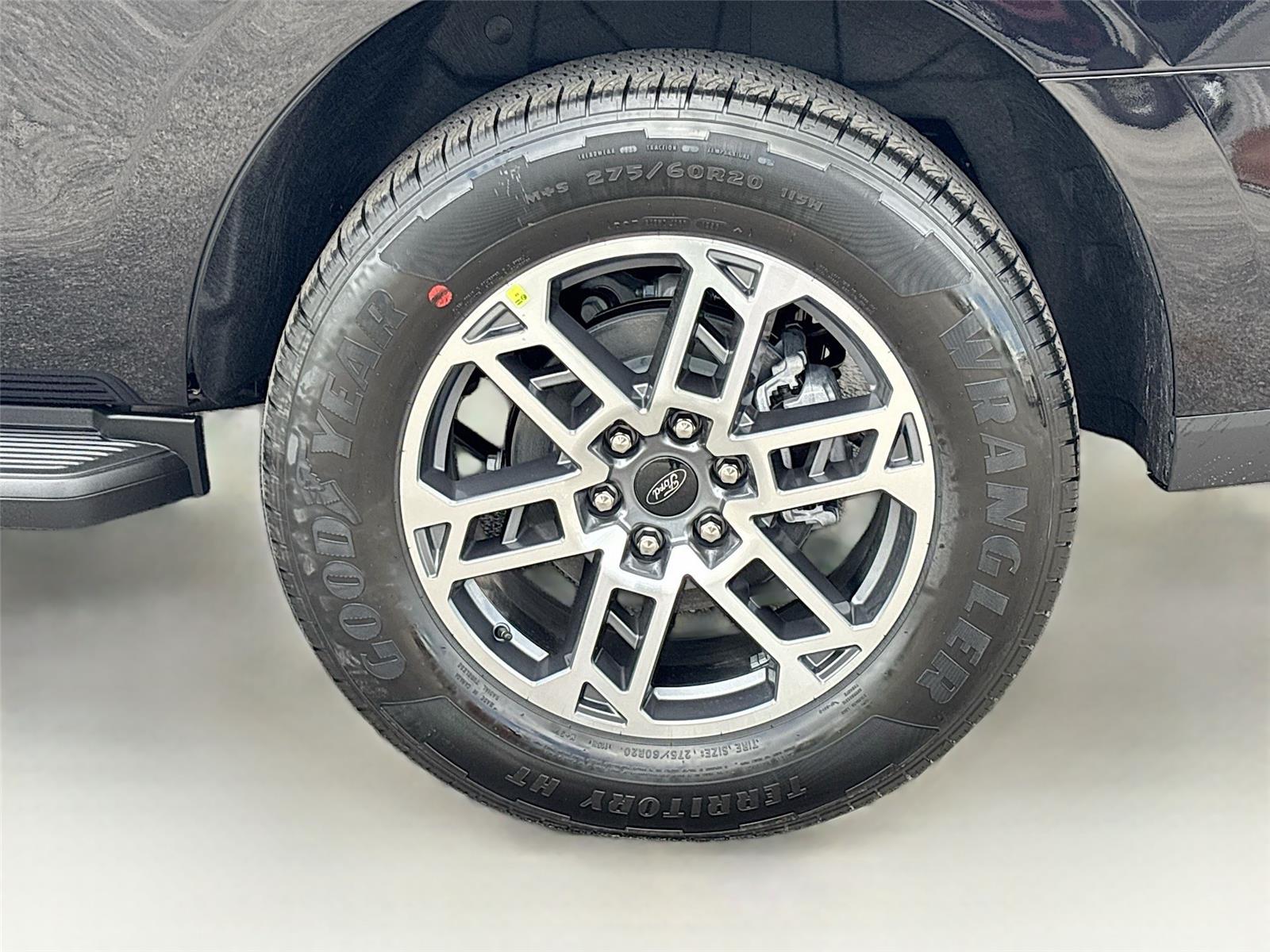 2026 Ford Expedition Active