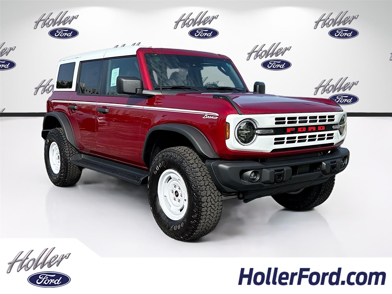Ruby Red Metallic Tinted Clearcoat 2026 Ford Bronco SUV / Crossover Four-Wheel Drive 7-Speed Manual