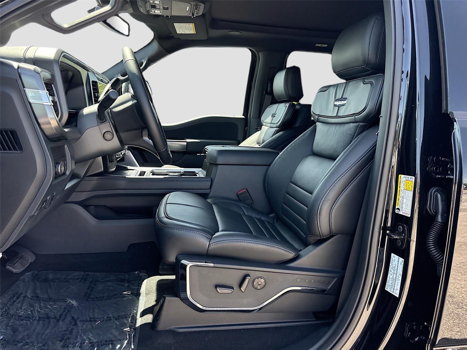 2026 Ford Super Duty F-250 SRW Platinum