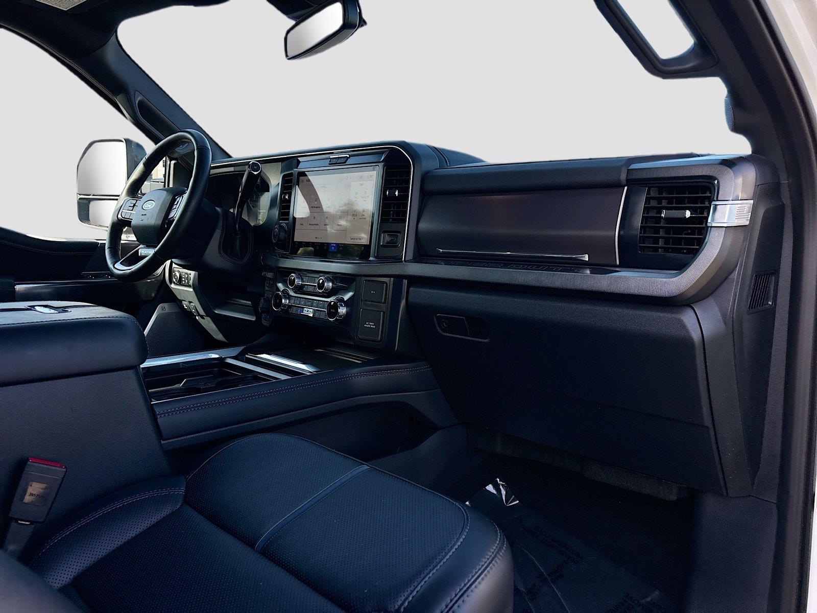 2026 Ford Super Duty F-350 SRW Platinum