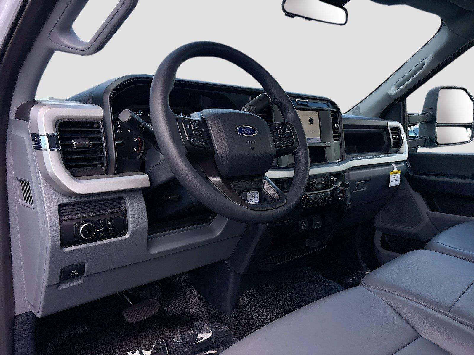 2026 Ford Super Duty F-450 DRW XL