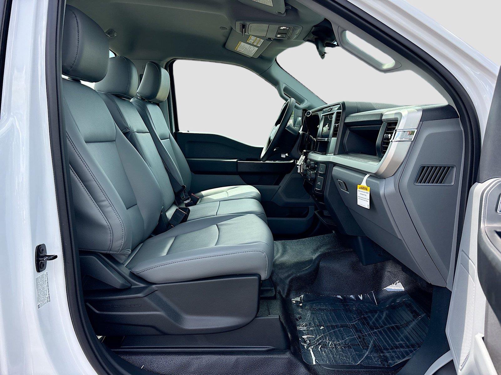2026 Ford Super Duty F-550 DRW XL
