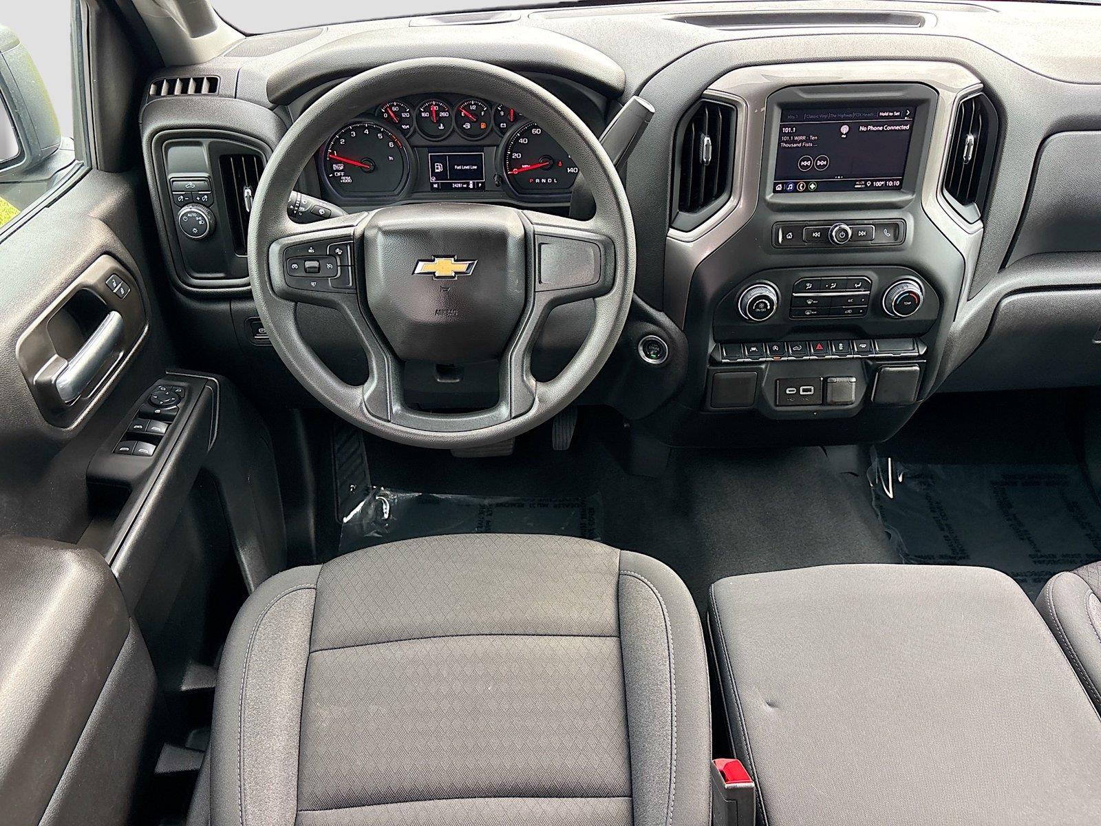 2025 Chevrolet Silverado 1500 Custom