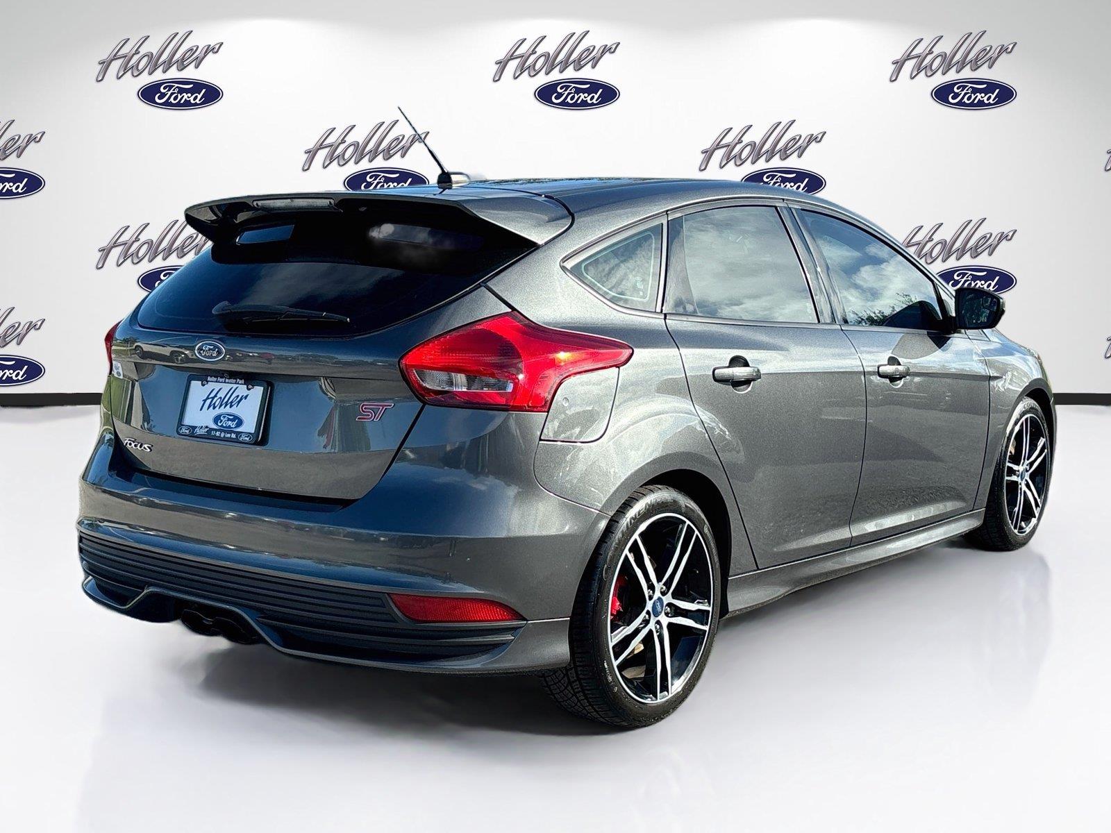 2018 Ford Focus ST