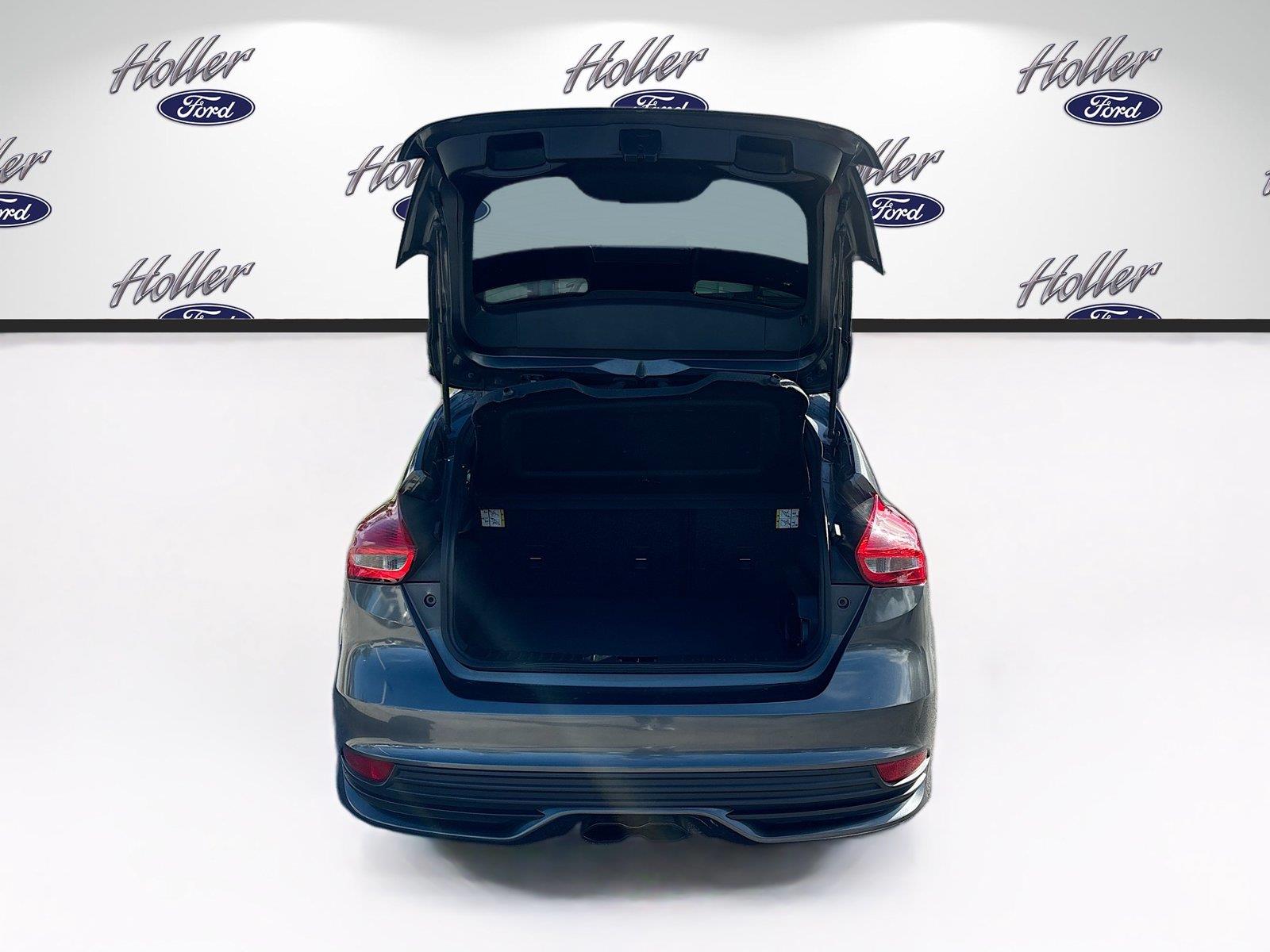 2018 Ford Focus ST
