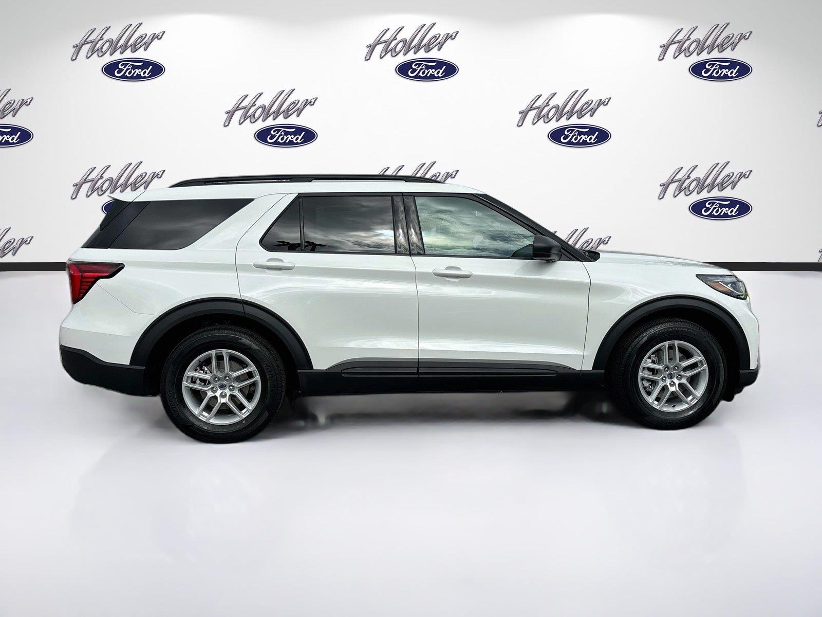 2027 Ford Explorer Active w/200A Pkg
