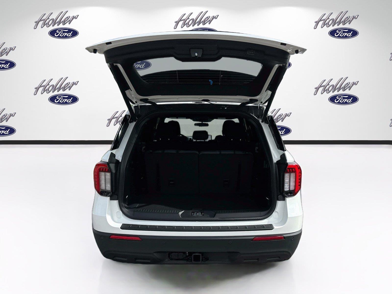 2027 Ford Explorer Active w/200A Pkg