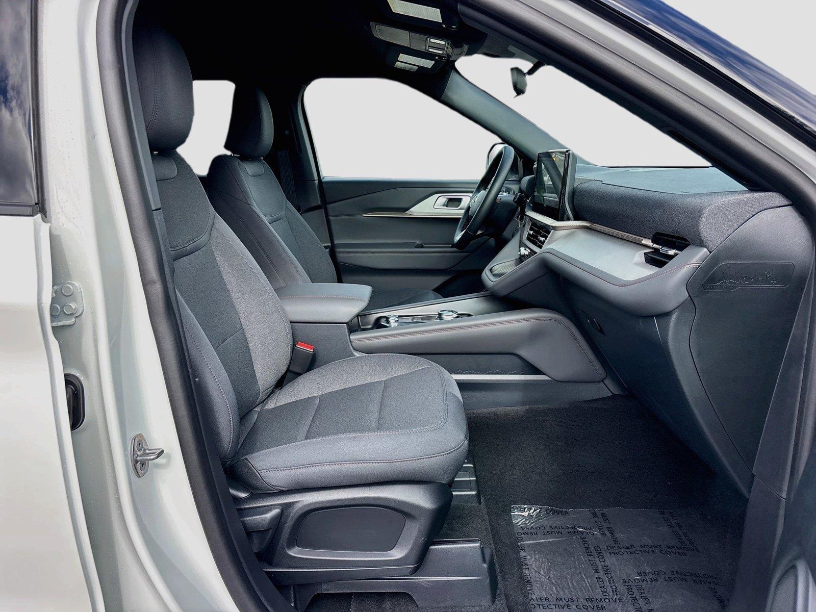 2027 Ford Explorer Active w/200A Pkg