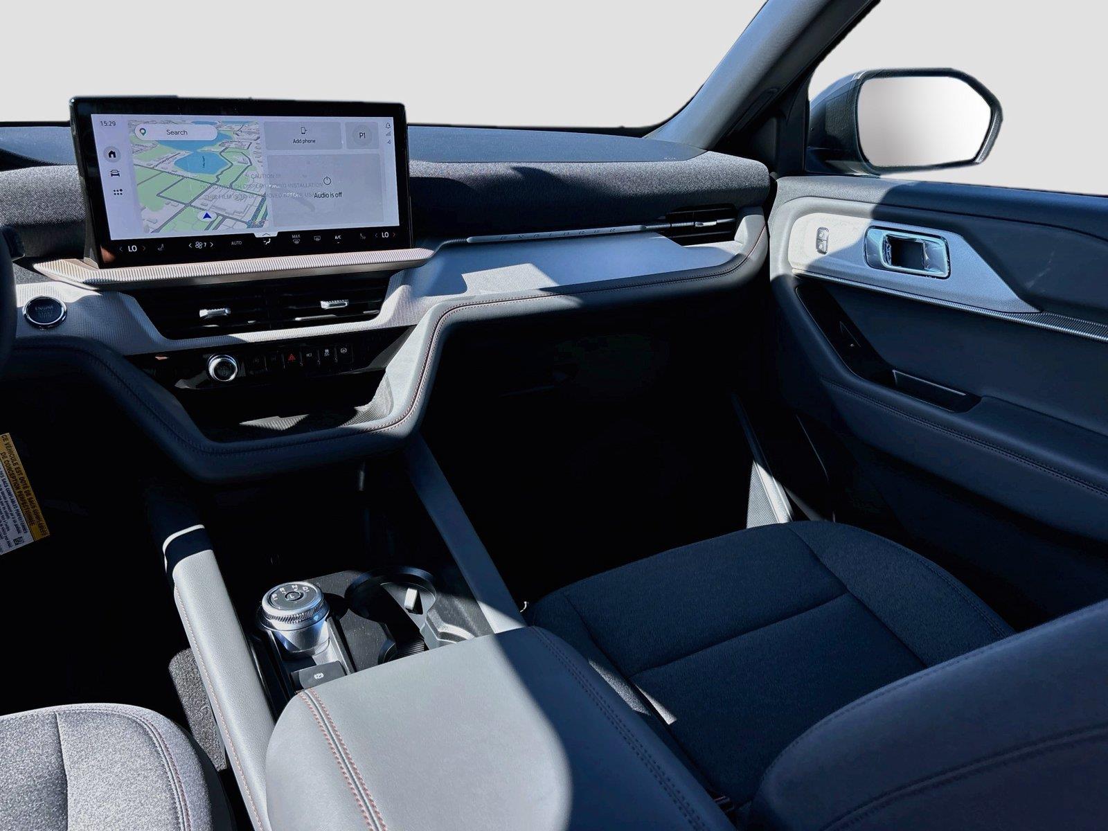 2027 Ford Explorer Active w/200A Pkg