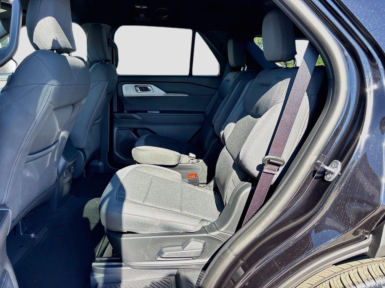 2027 Ford Explorer Active w/200A Pkg