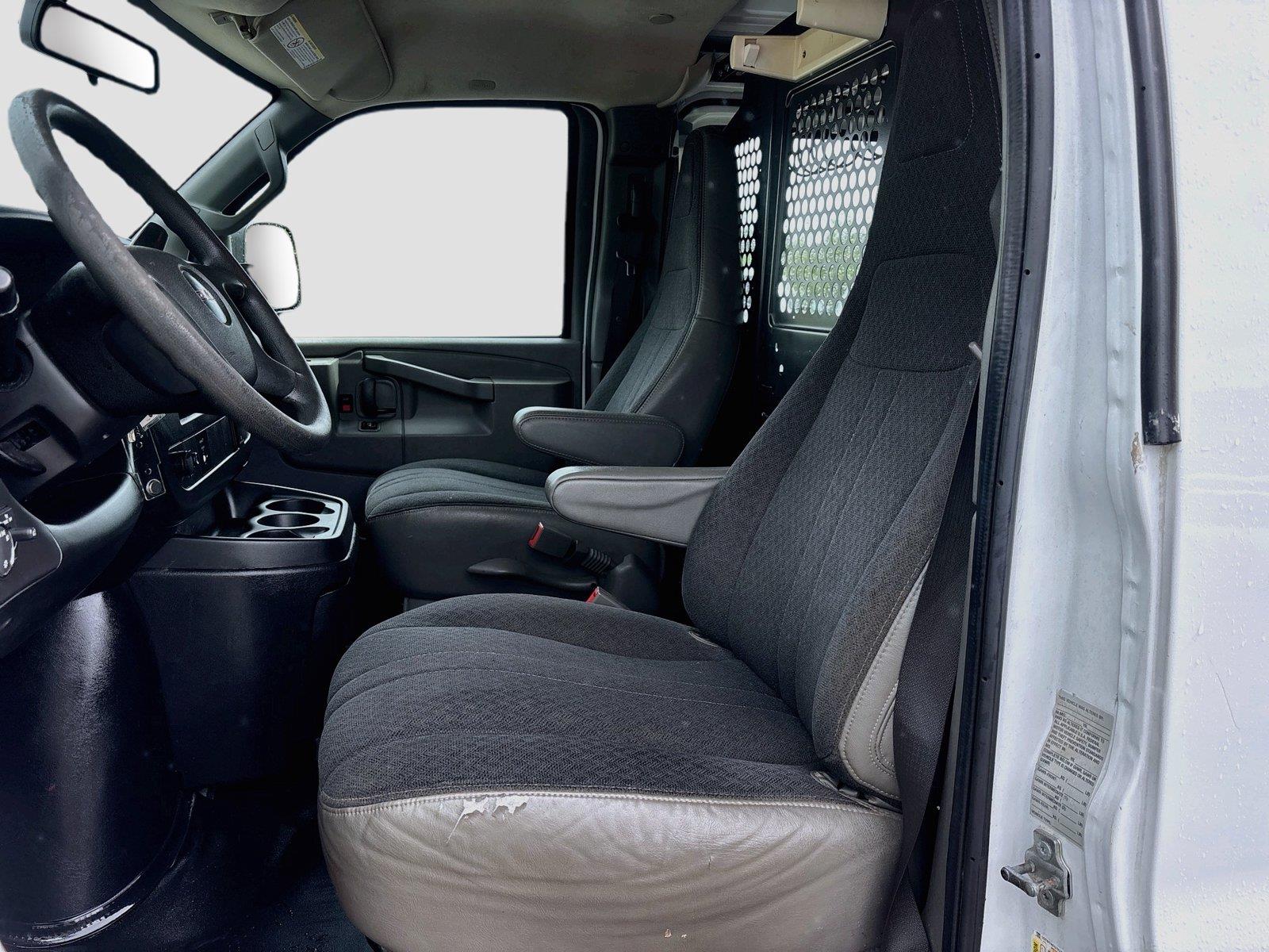 2019 GMC Savana Cargo Van VAN 2500 RWD 135″