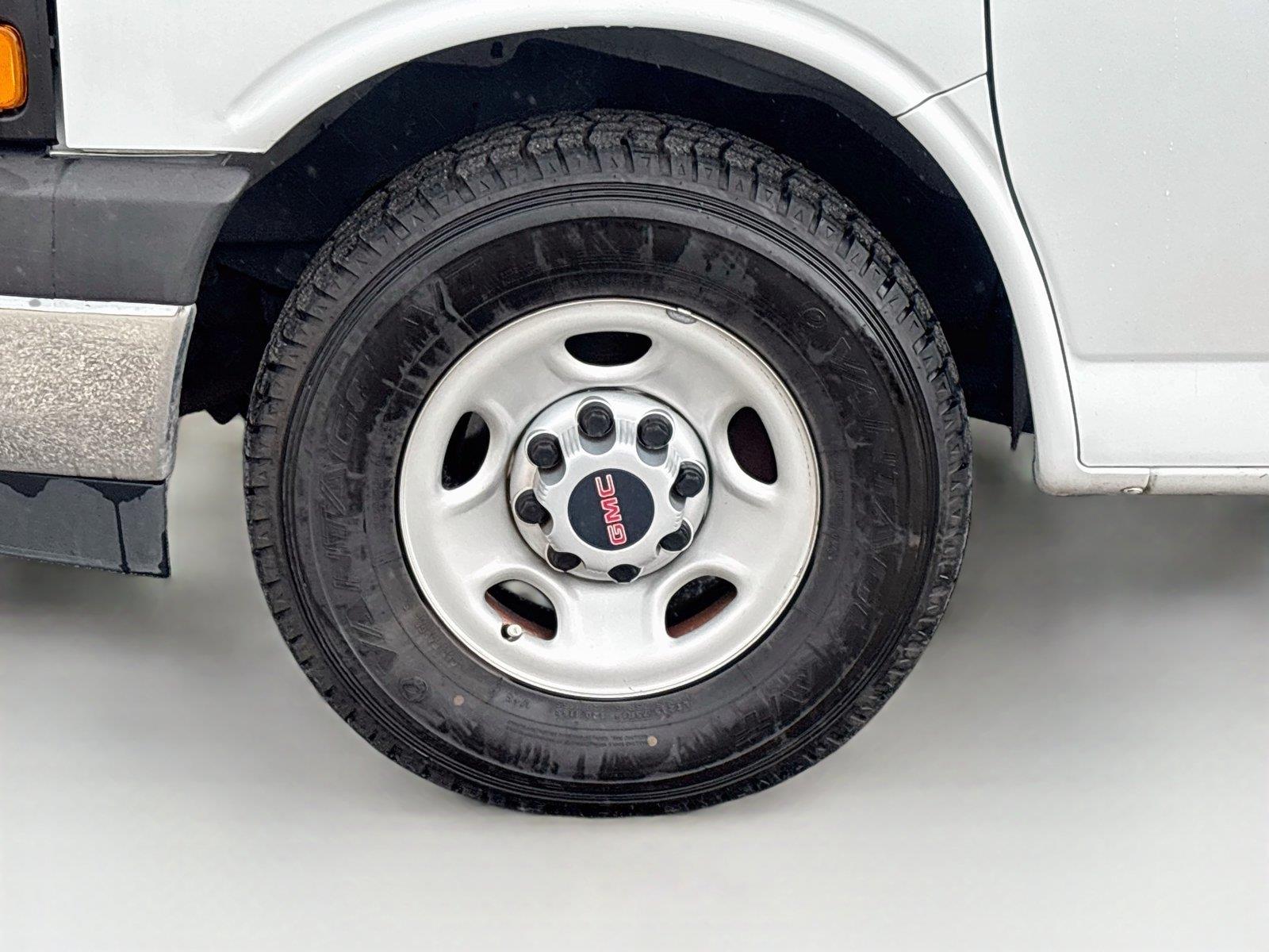 2019 GMC Savana Cargo Van VAN 2500 RWD 135″