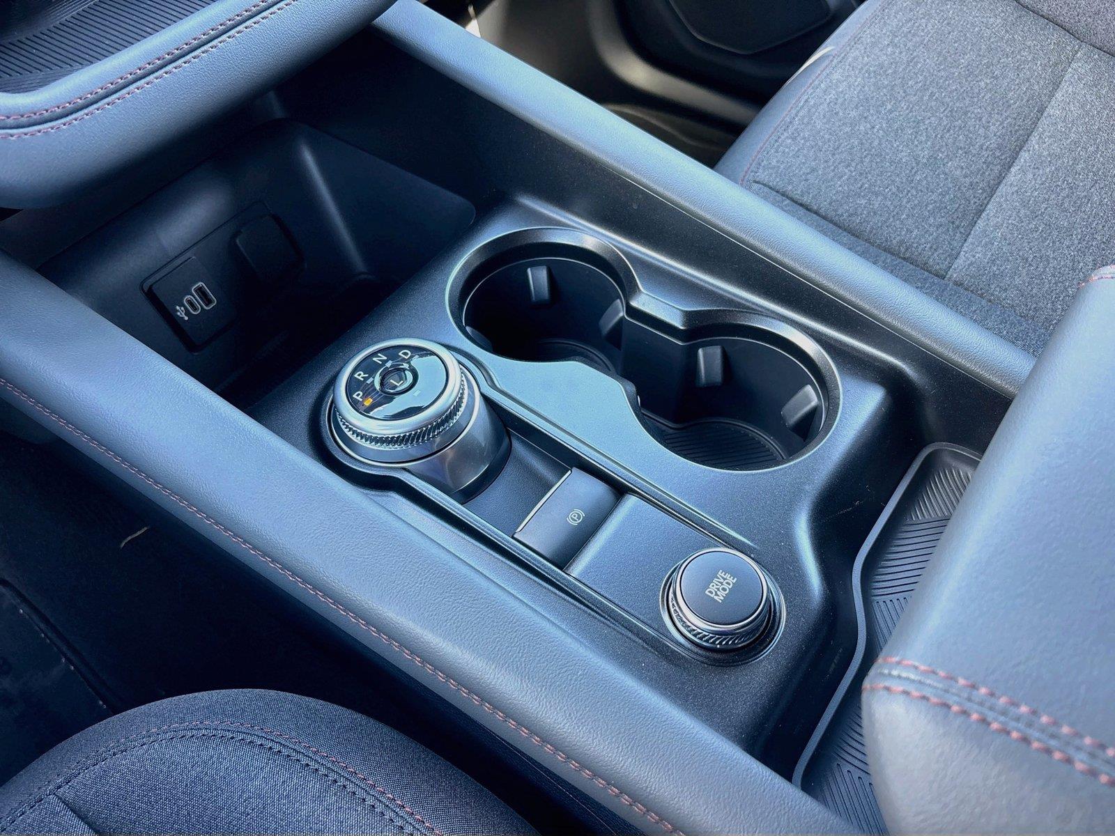 2027 Ford Explorer Active w/200A Pkg