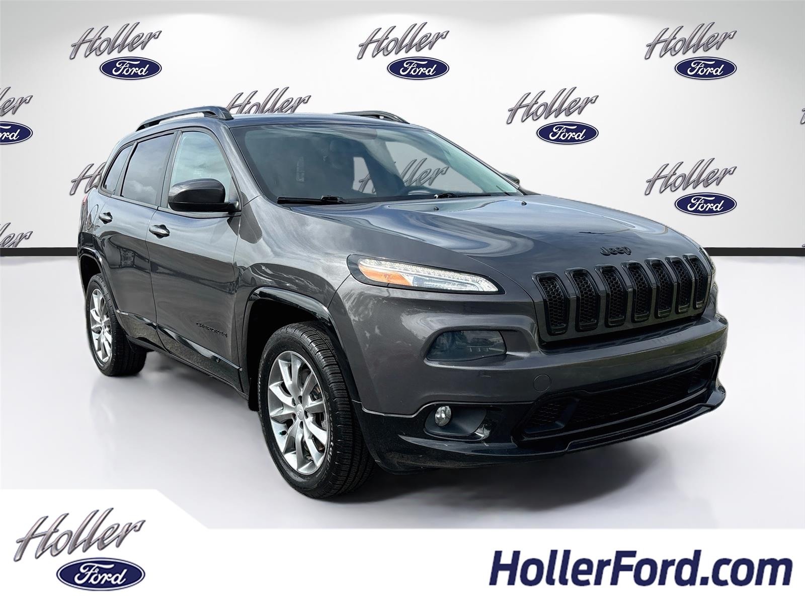 2018 Jeep Cherokee Latitude FWD with Tech Connect Package