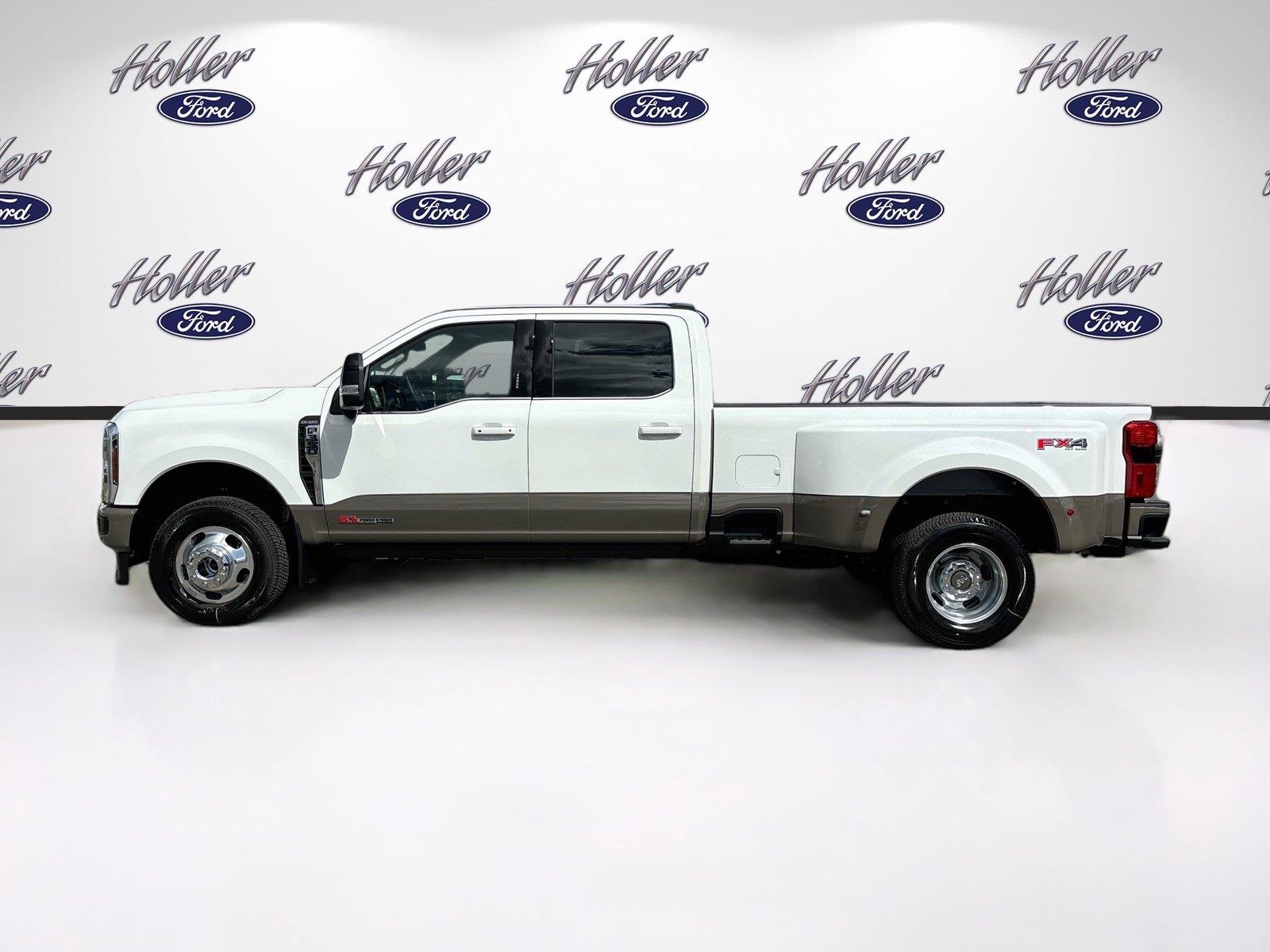 2027 Ford Super Duty F-350 DRW King Ranch