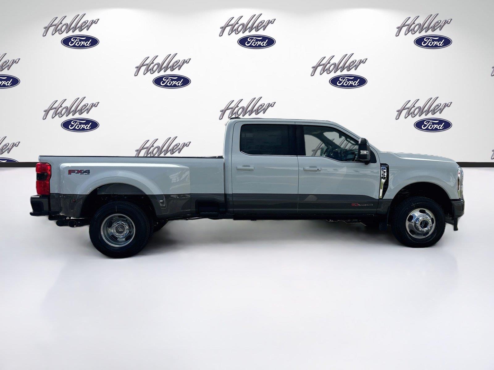 2027 Ford Super Duty F-350 DRW King Ranch