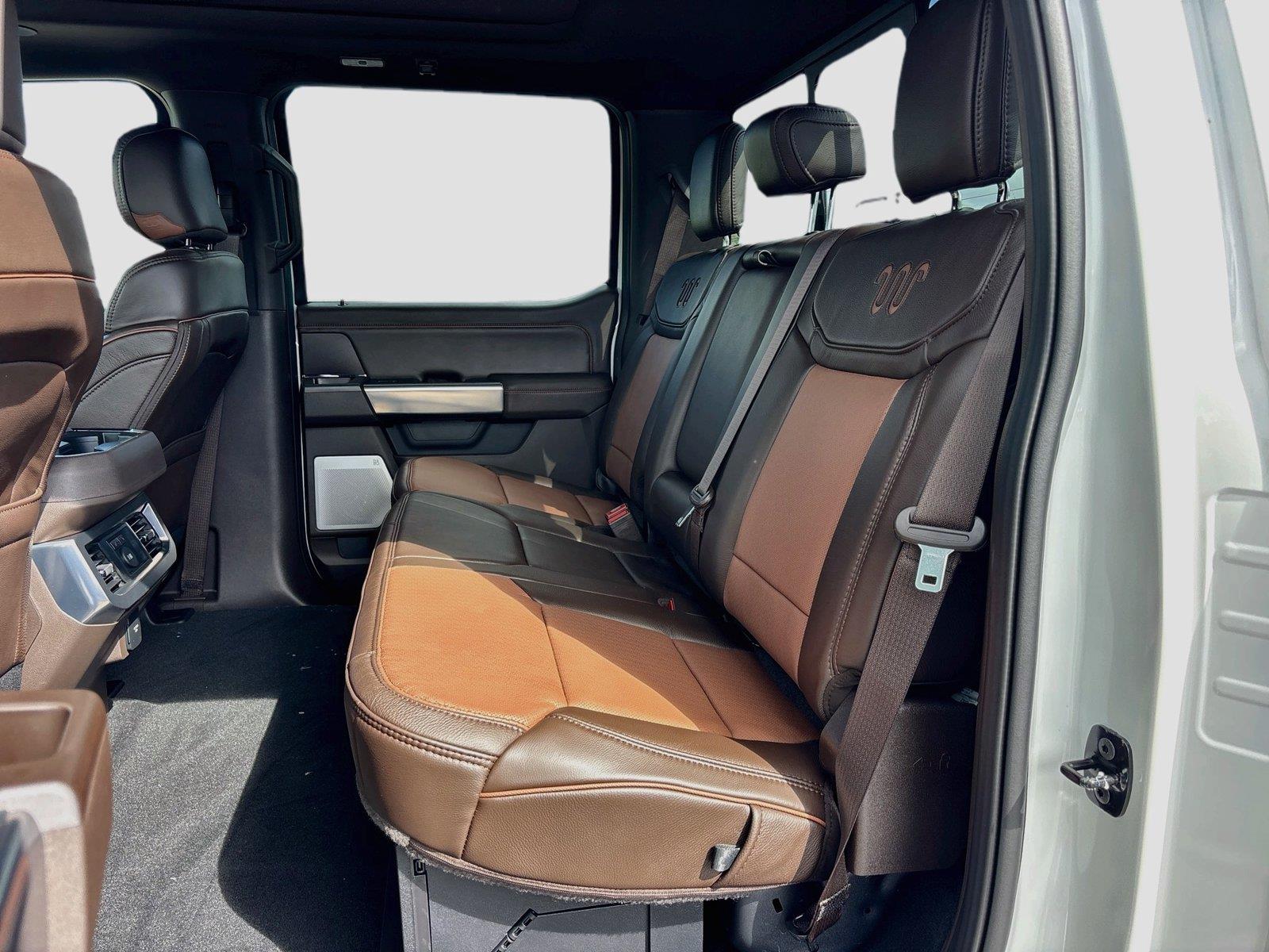 2027 Ford Super Duty F-350 DRW King Ranch