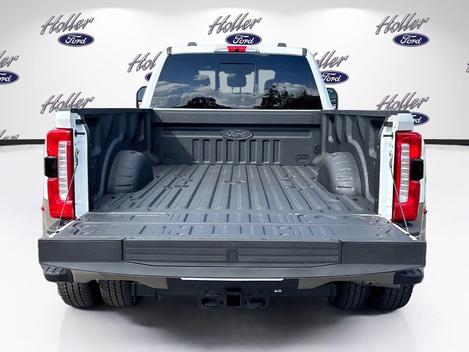 2027 Ford Super Duty F-350 DRW King Ranch