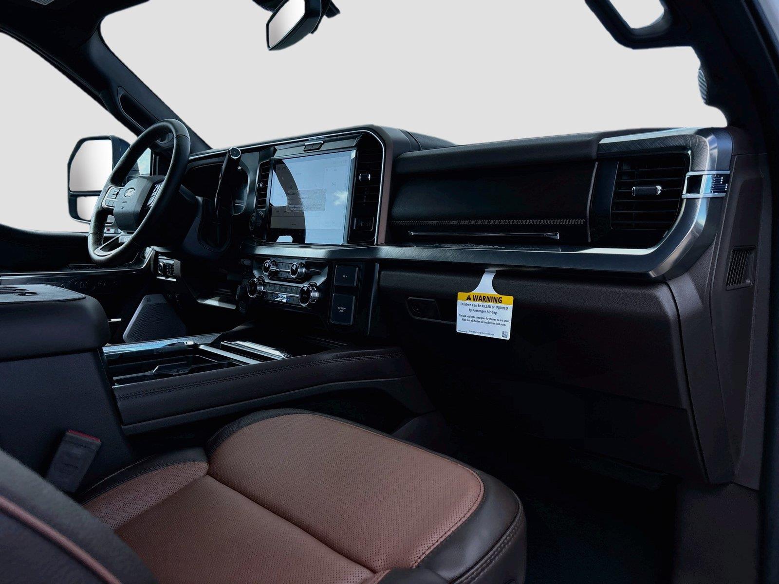 2027 Ford Super Duty F-350 DRW King Ranch
