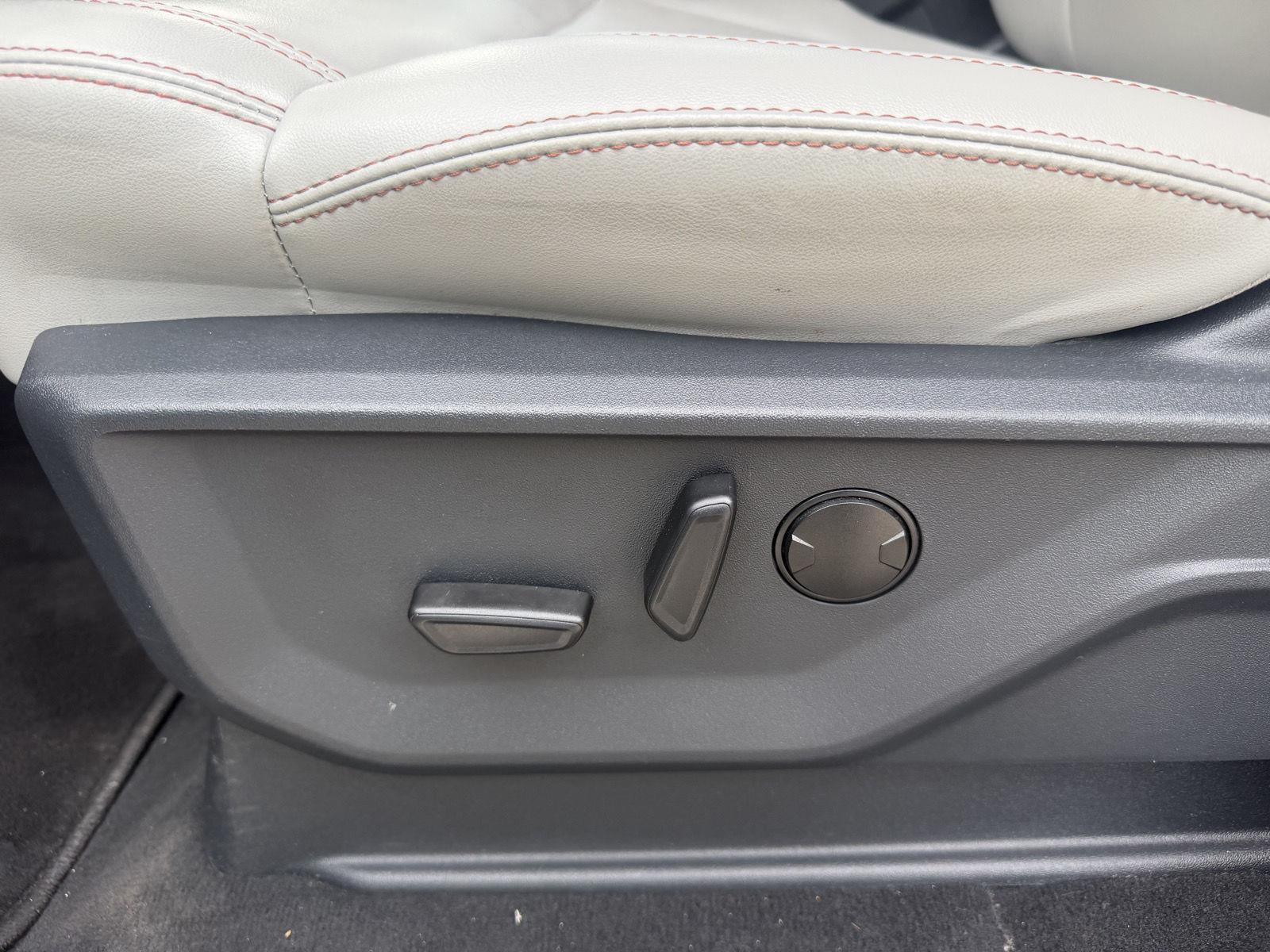 2025 Space Silver Ford Expedition Active 4X4 SUV
