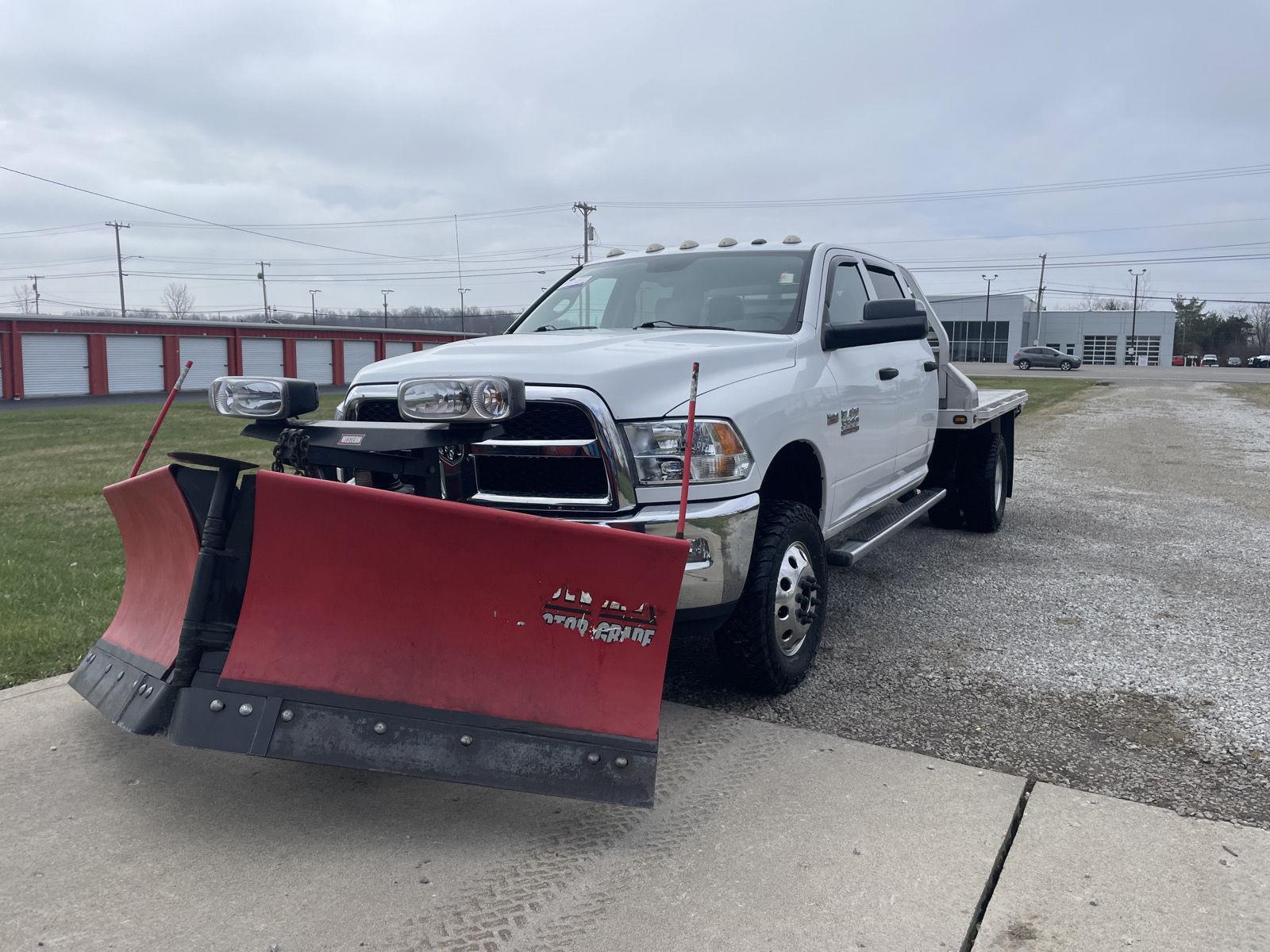  2015 RAM 3500 Chassis Tradesman Crew Cab 4WD   