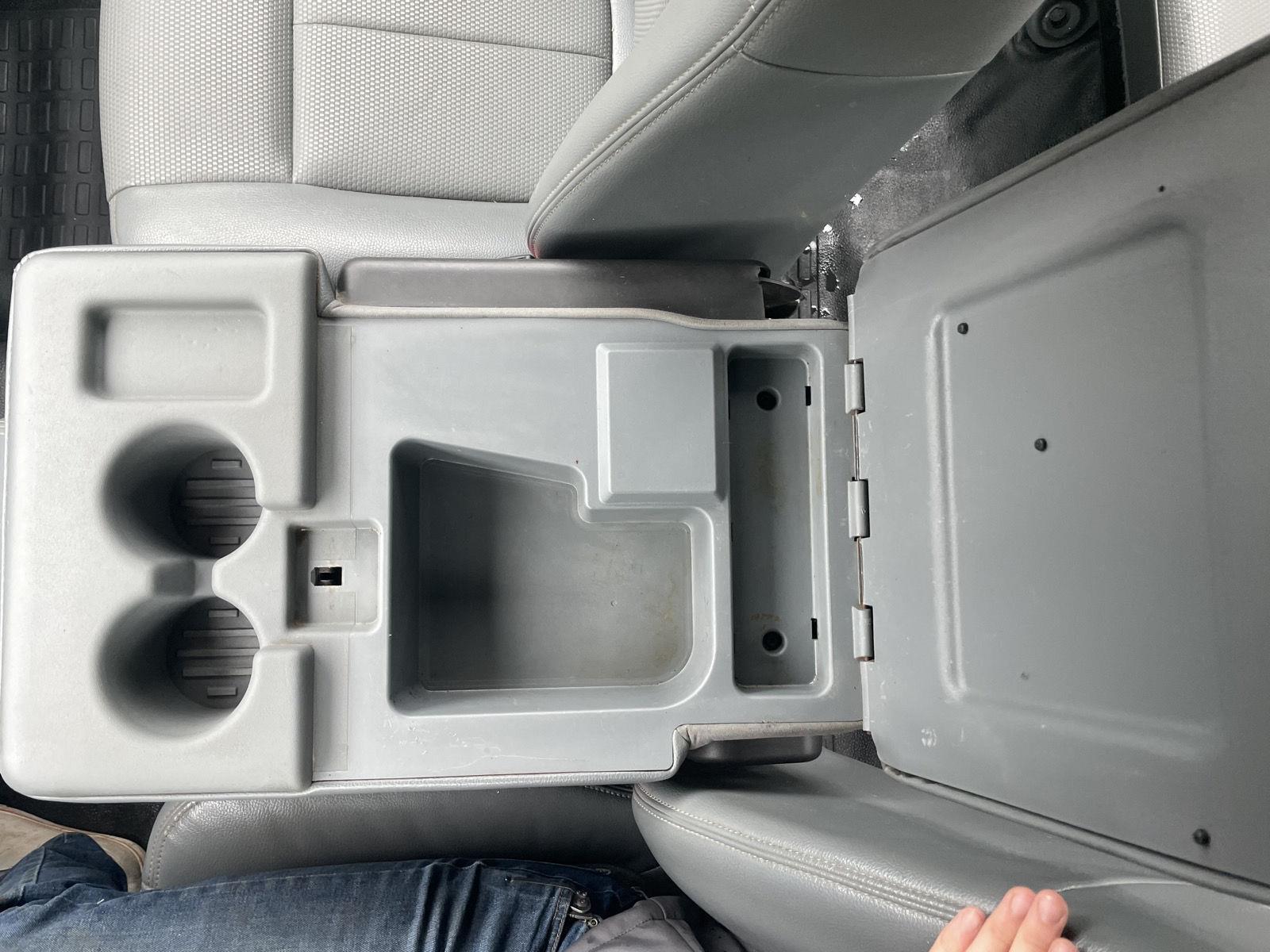 2015 Magnetic Metallic Ford Super Duty F-350 SRW XL 4X4 Truck