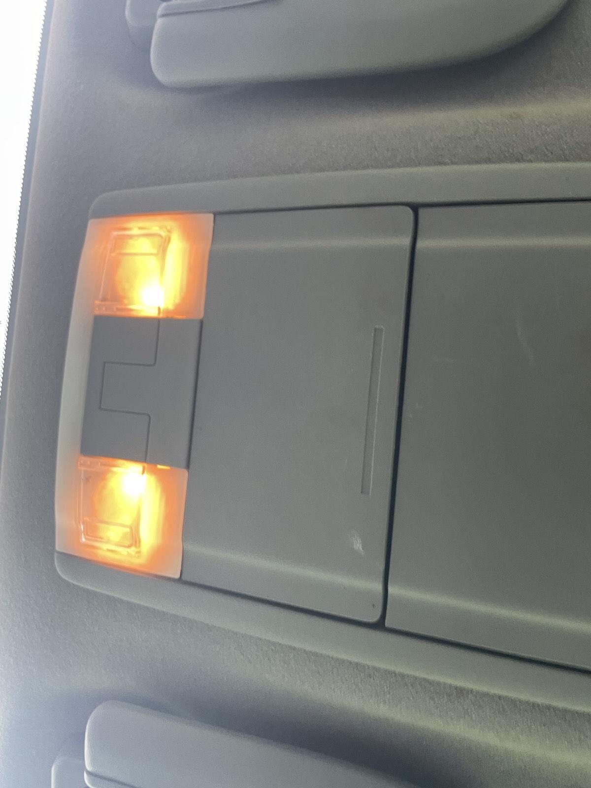 2015 Magnetic Metallic Ford Super Duty F-350 SRW XL 4X4 Truck