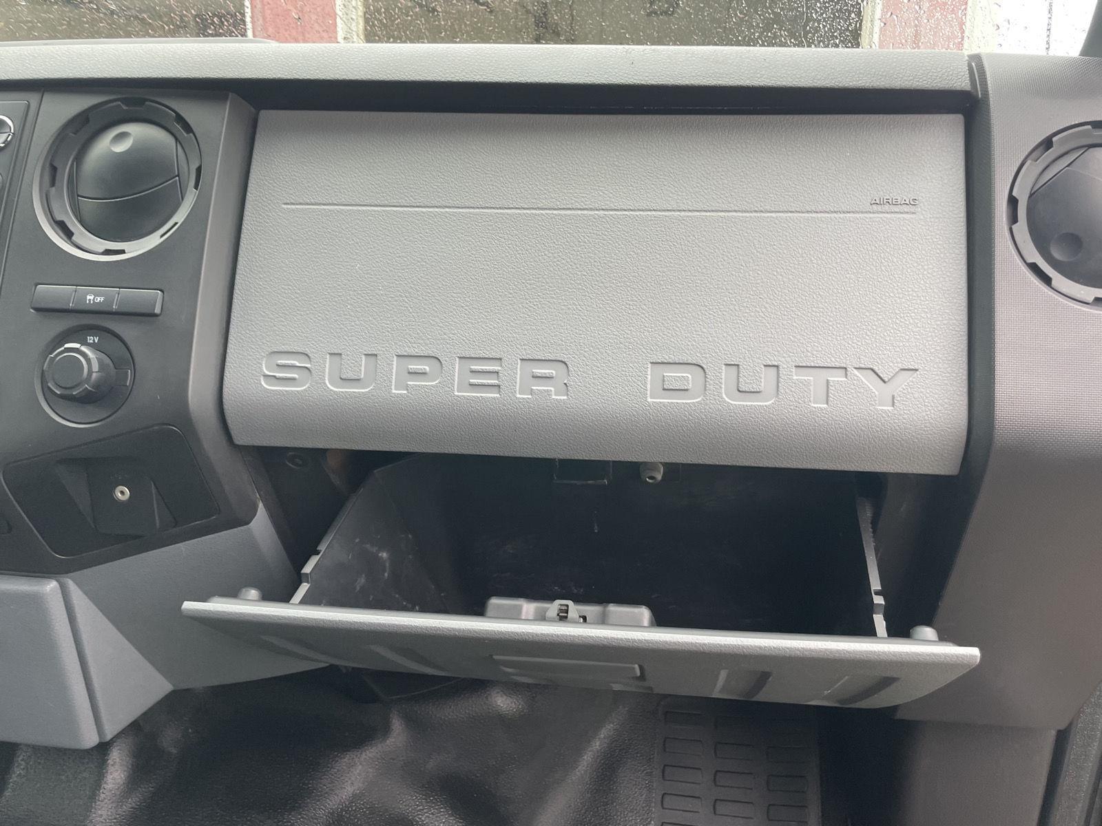 2015 Magnetic Metallic Ford Super Duty F-350 SRW XL 4X4 Truck